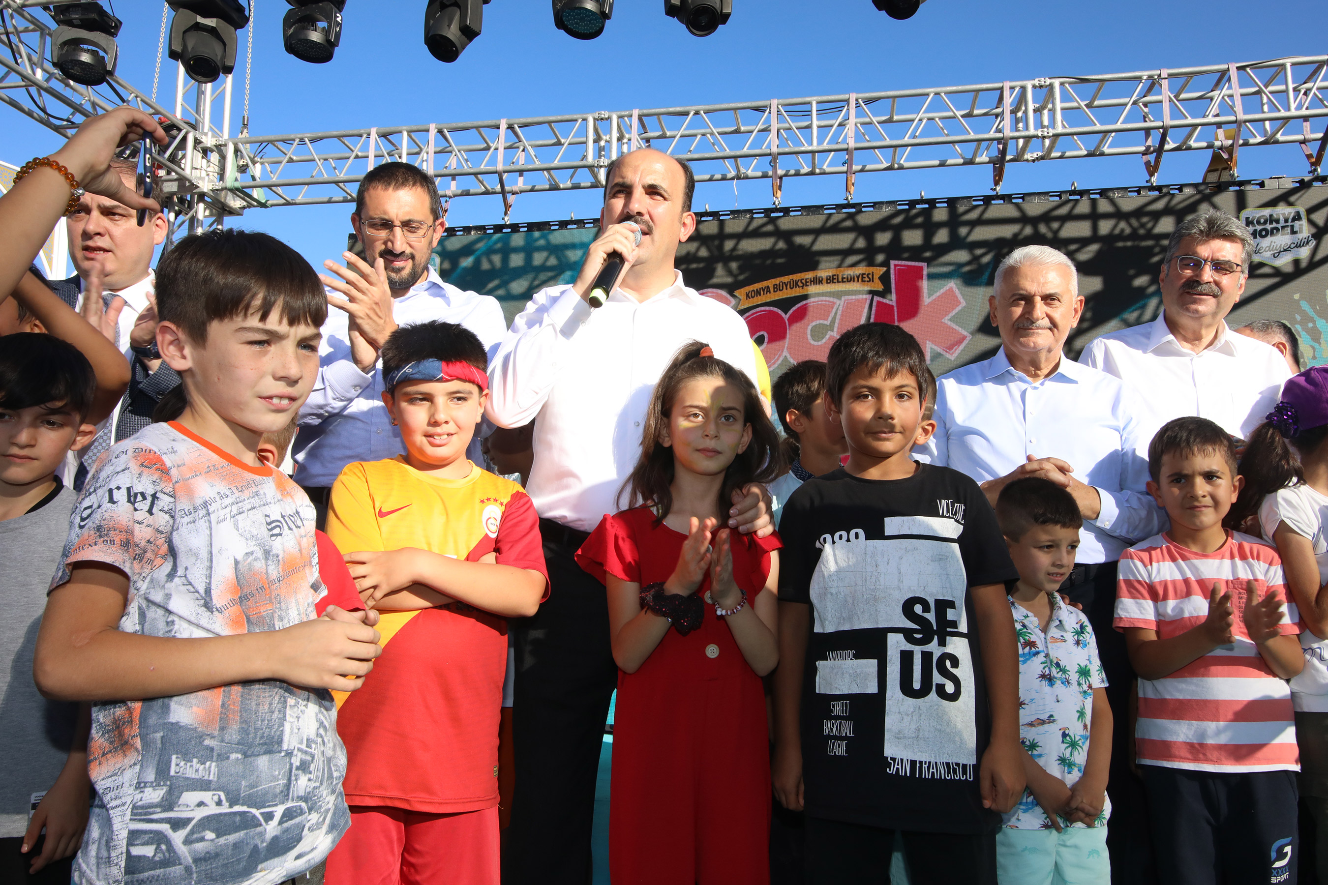 Konya Büyükşehir İlçelerde Çocuk Günleri Düzenliyor 