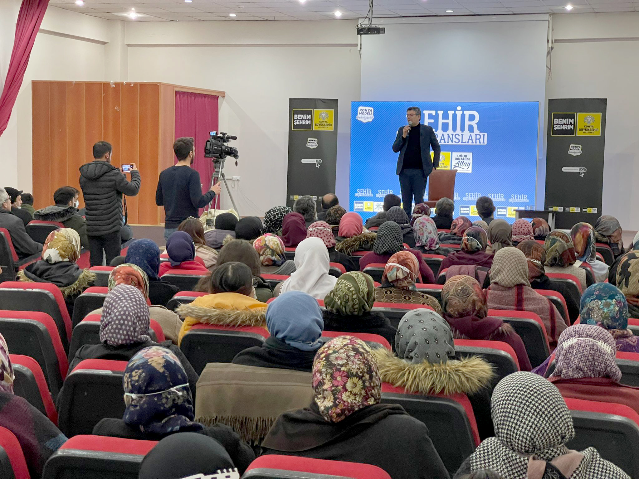 İlçelerdeki Şehir Konferanslarına Sıtkı Aslanhan Ve Alişan Kapaklıkaya Konuk Oldu