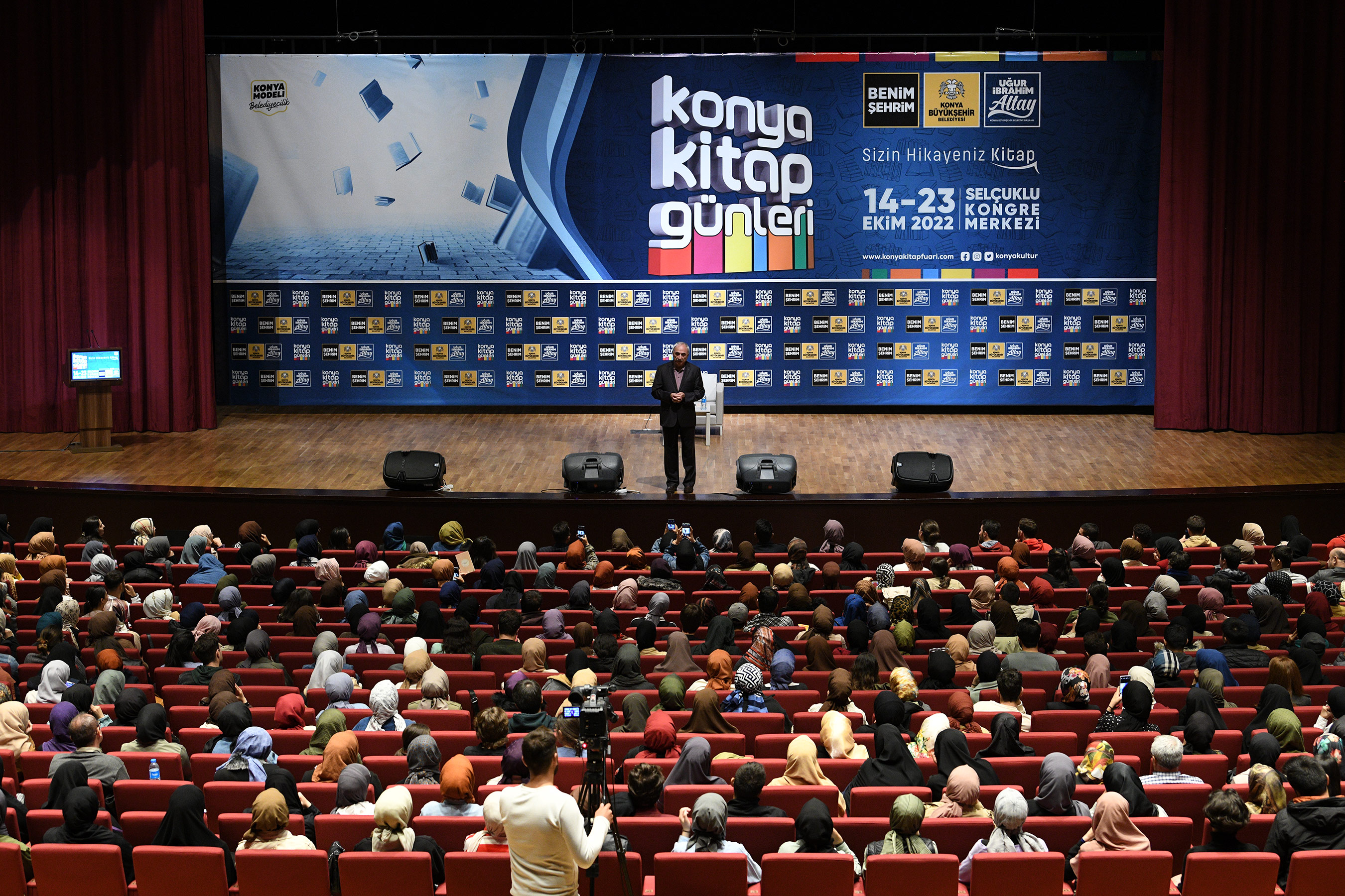 Başkan Altay: 'Okuyan Konya ile Gurur Duyuyorum'