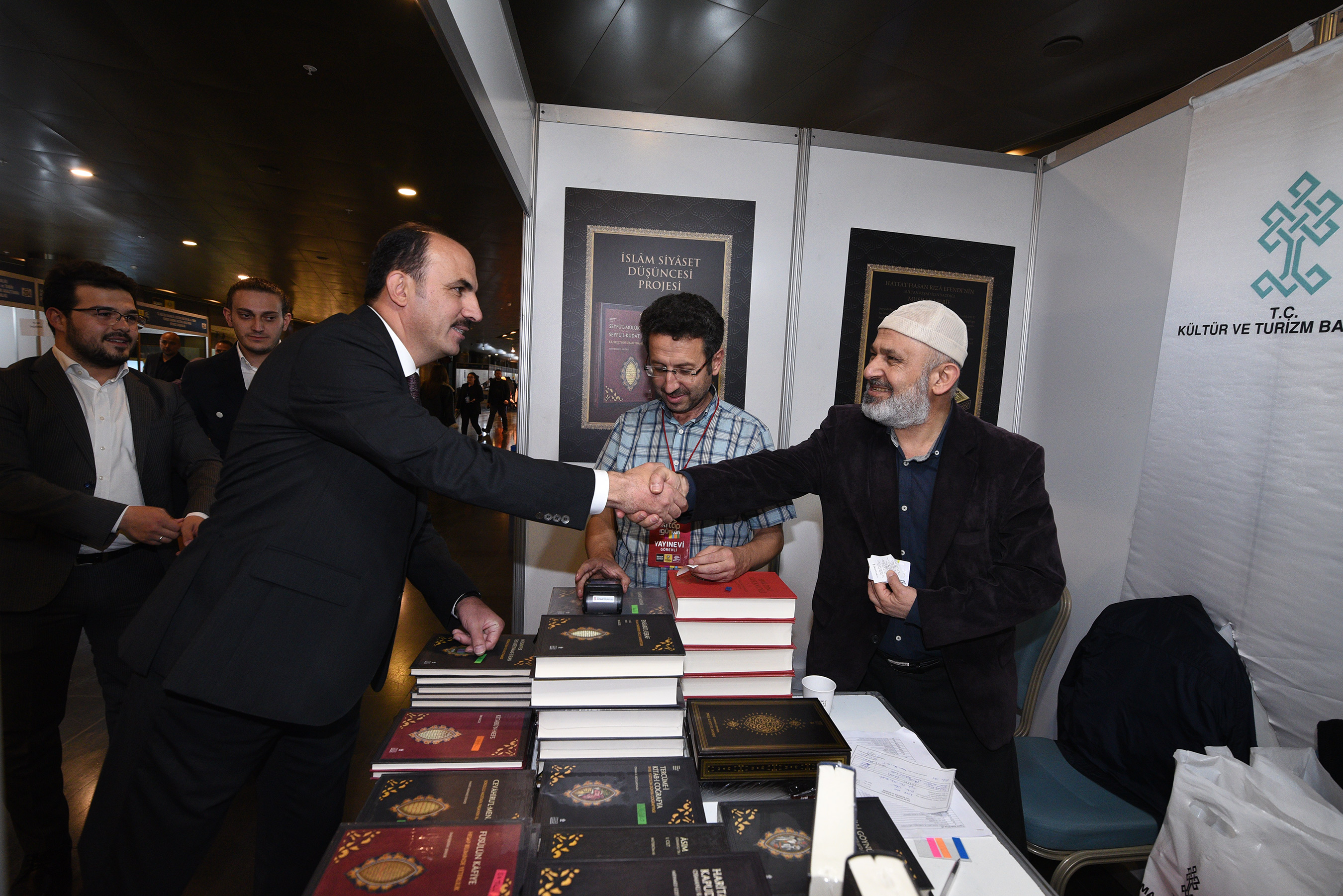 Başkan Altay: 'Okuyan Konya ile Gurur Duyuyorum'