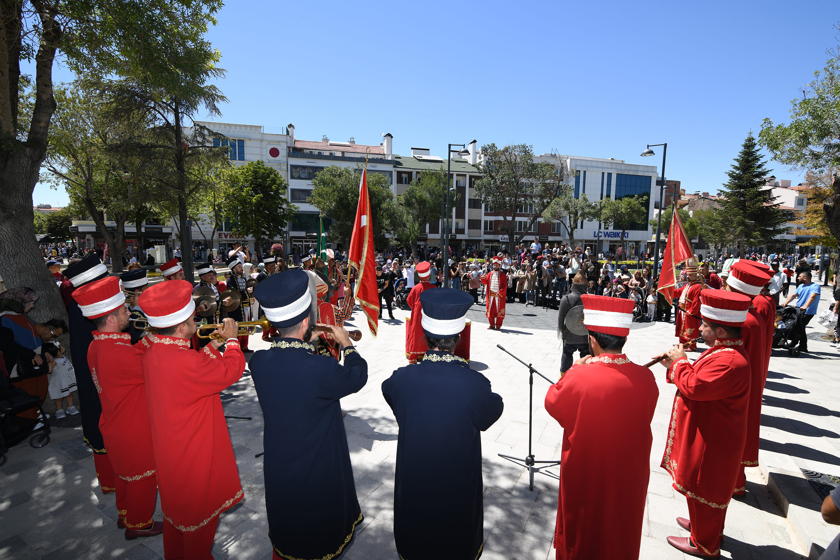 Konya Büyükşehir Mehter Takımı Her Hafta Vatandaşlarla Buluşuyor