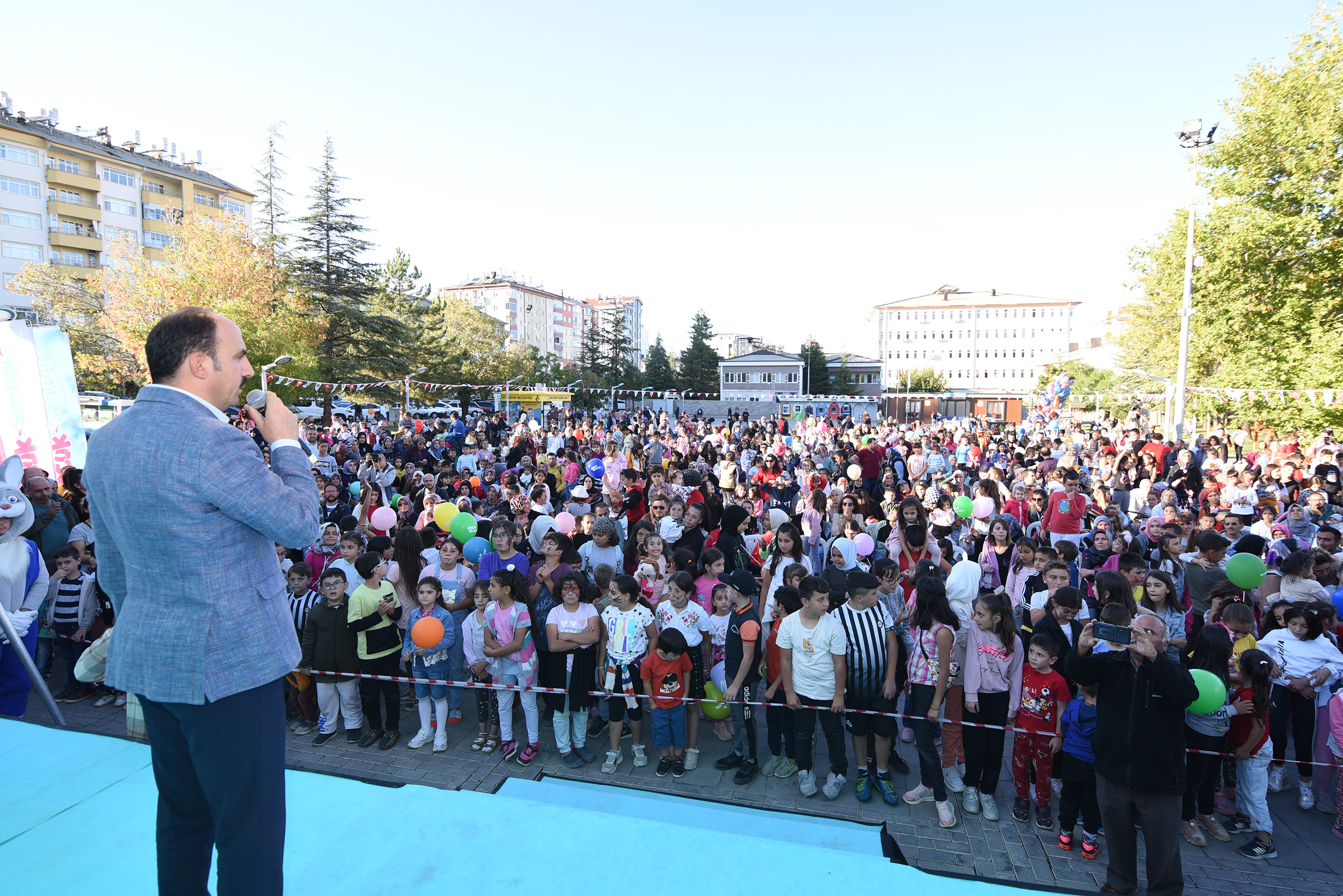 Başkan Altay: 'Çalışma Azmimizi Çocuklarımızdan Alıyoruz'