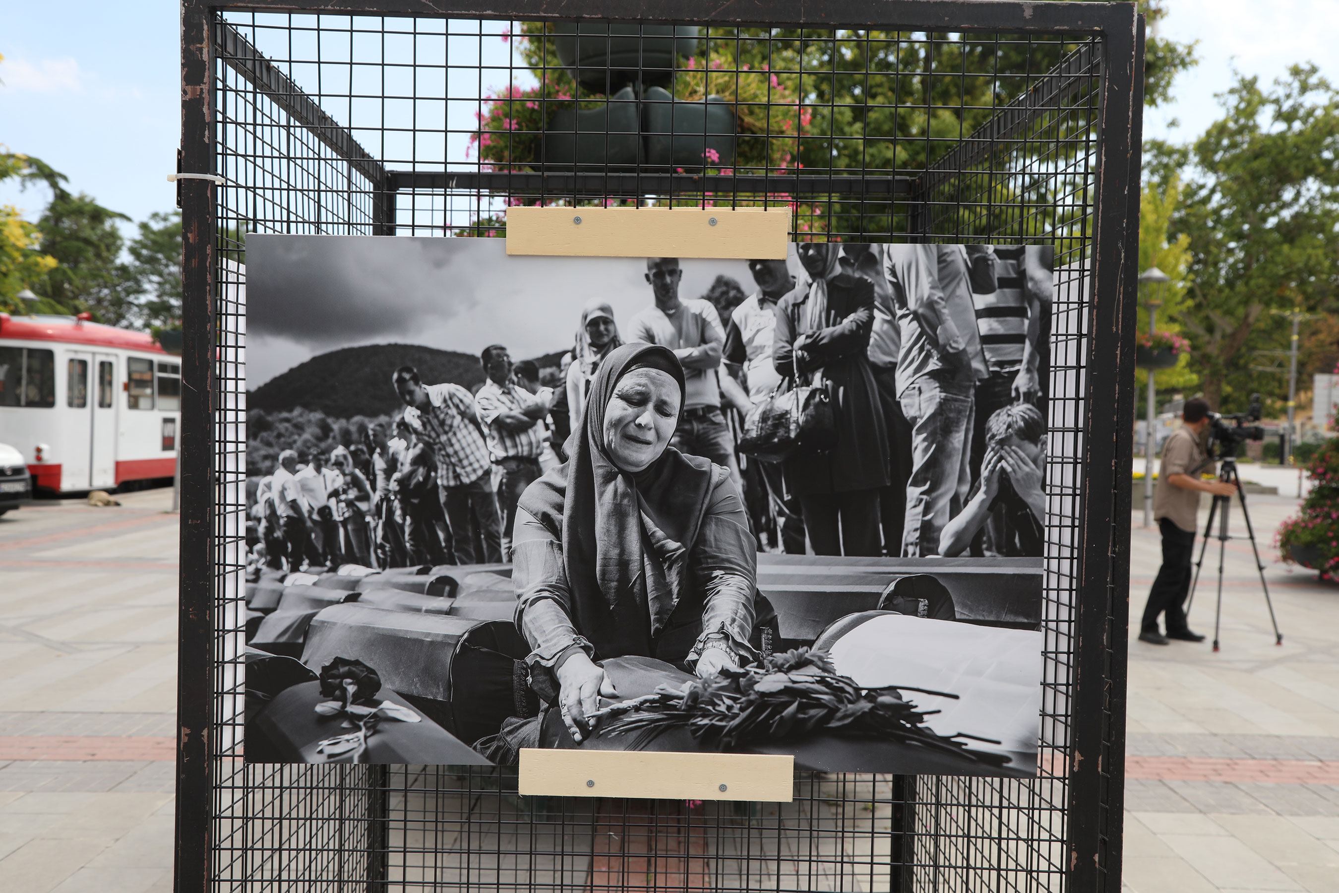 Konya Büyükşehir Srebrenitsa Şehitlerini Anmak İçin Fotoğraf Sergisi Açtı