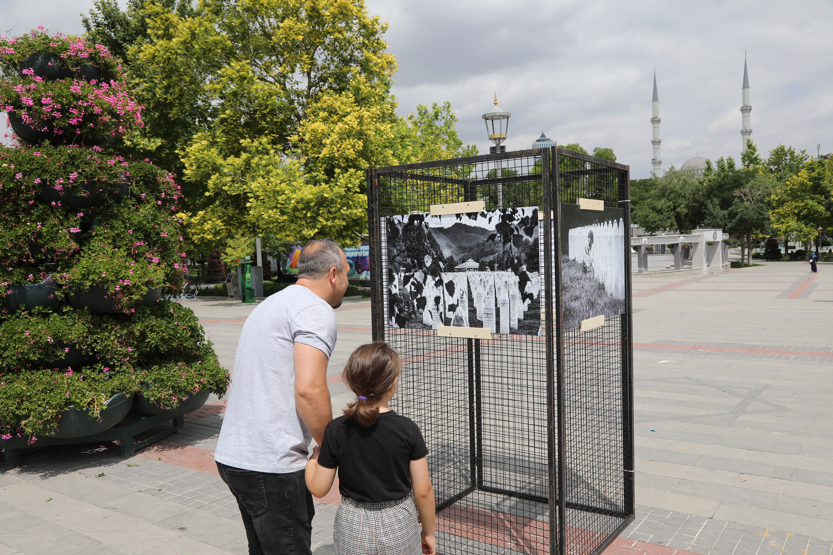 Konya Büyükşehir Srebrenitsa Şehitlerini Anmak İçin Fotoğraf Sergisi Açtı