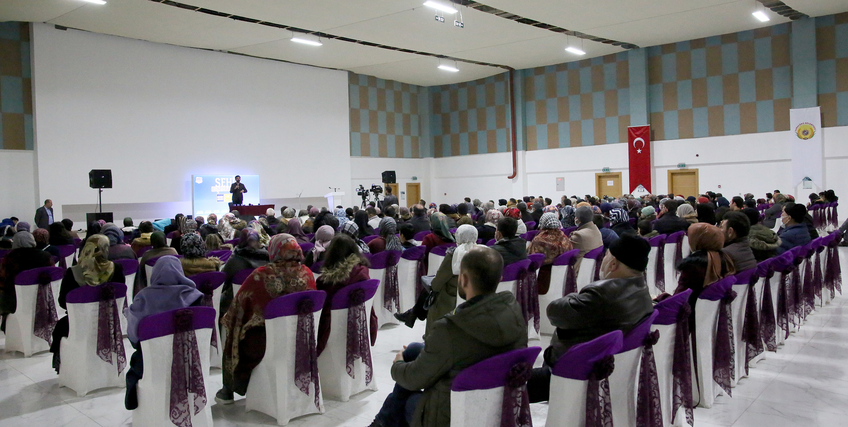 Konya Büyükşehir Belediyesi Şehir Konferanslarını İlçelere Taşıdı