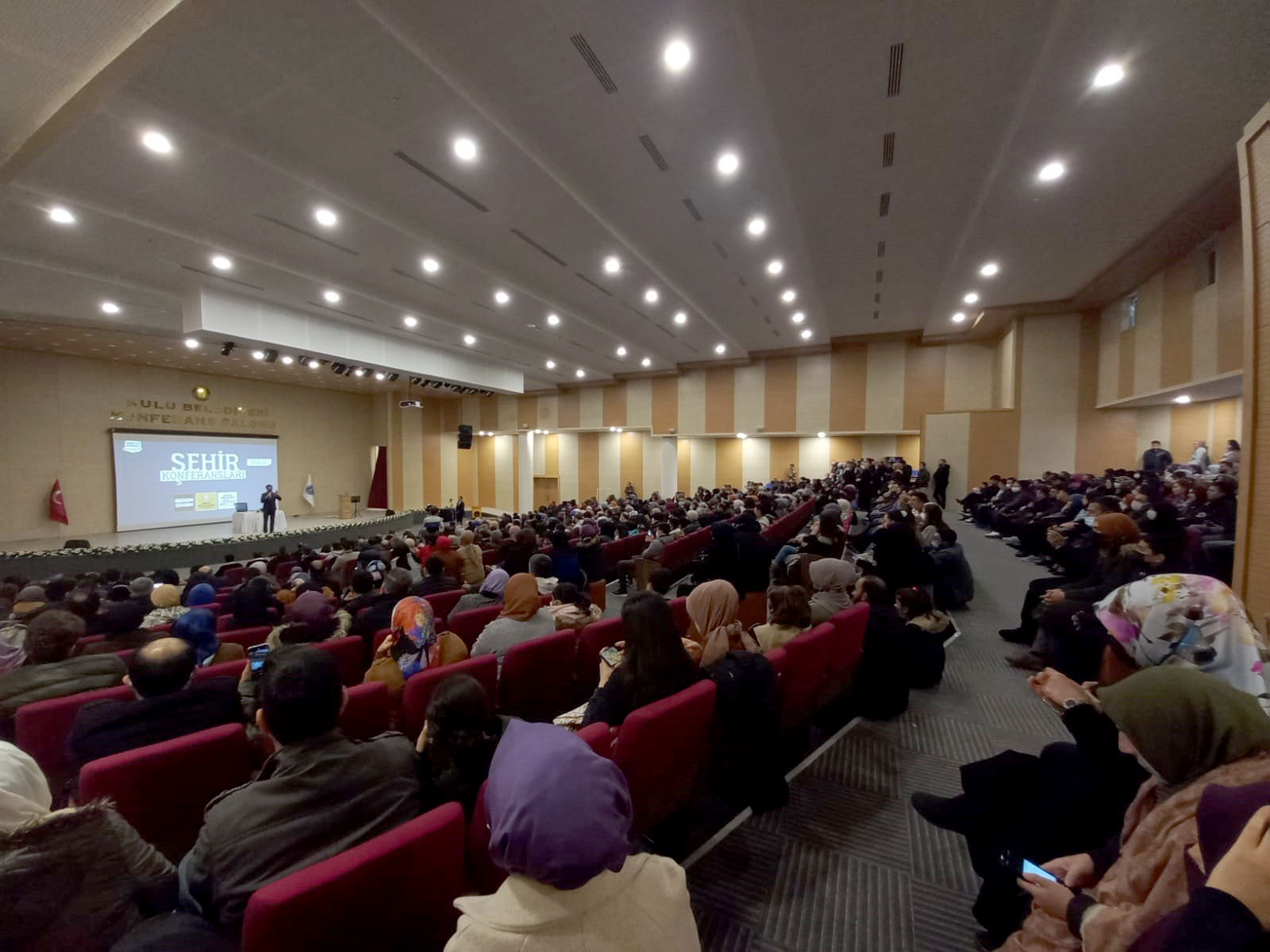 Konya Büyükşehir Belediyesi Şehir Konferanslarını İlçelere Taşıdı