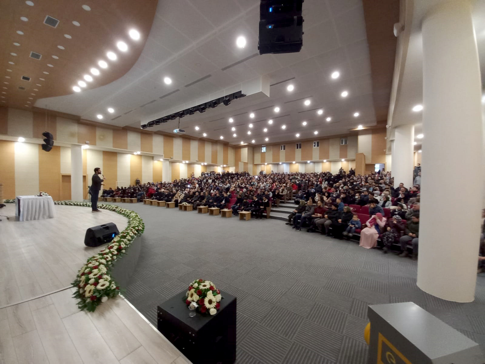Konya Büyükşehir Belediyesi Şehir Konferanslarını İlçelere Taşıdı