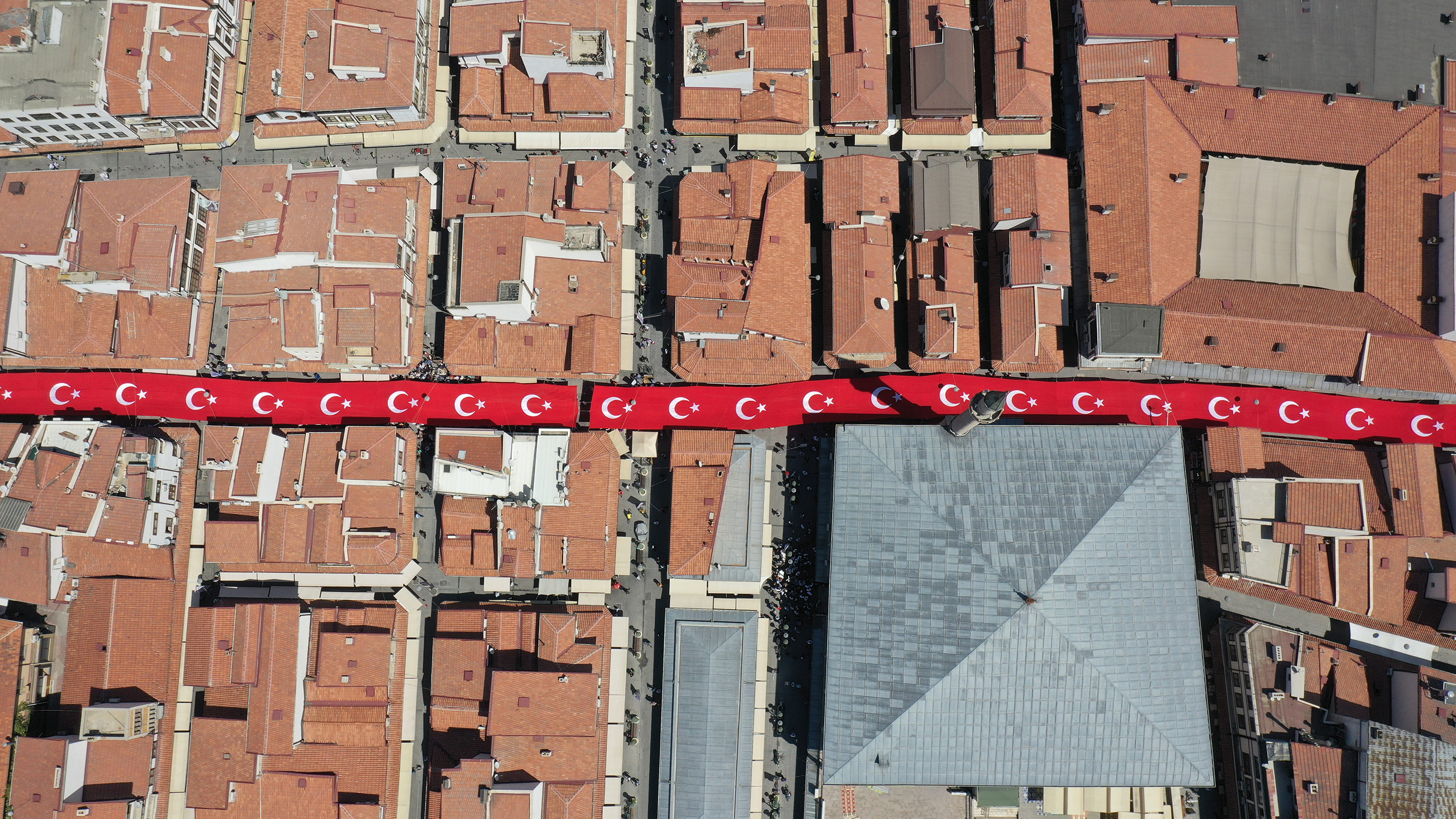 'Tarihi Bedesten Alışveriş Günleri' On Binlerce Misafiri Ağırladı