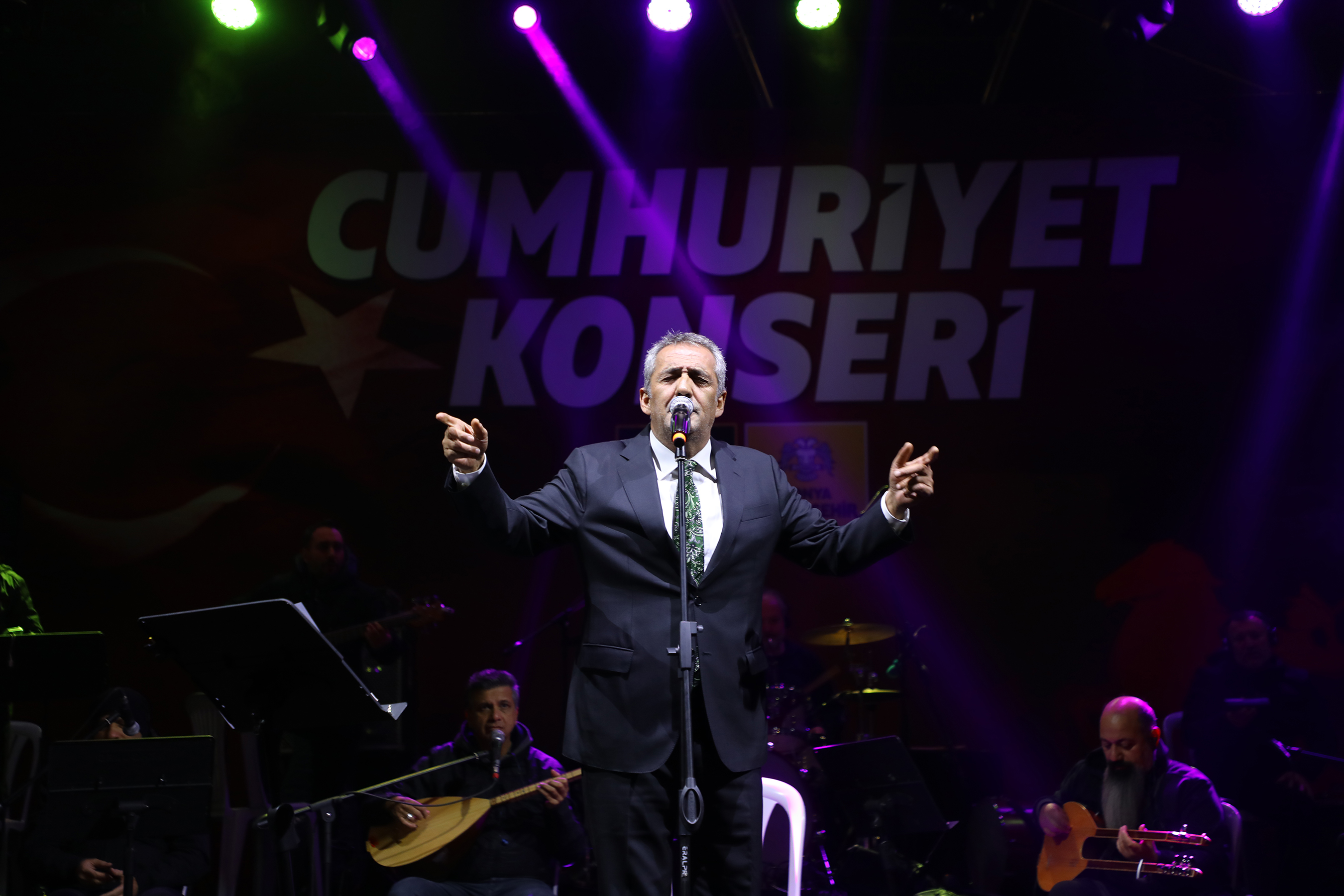 Konya Büyükşehir Akşehir ve Ereğli'de Cumhuriyet Konserleri Düzenledi 