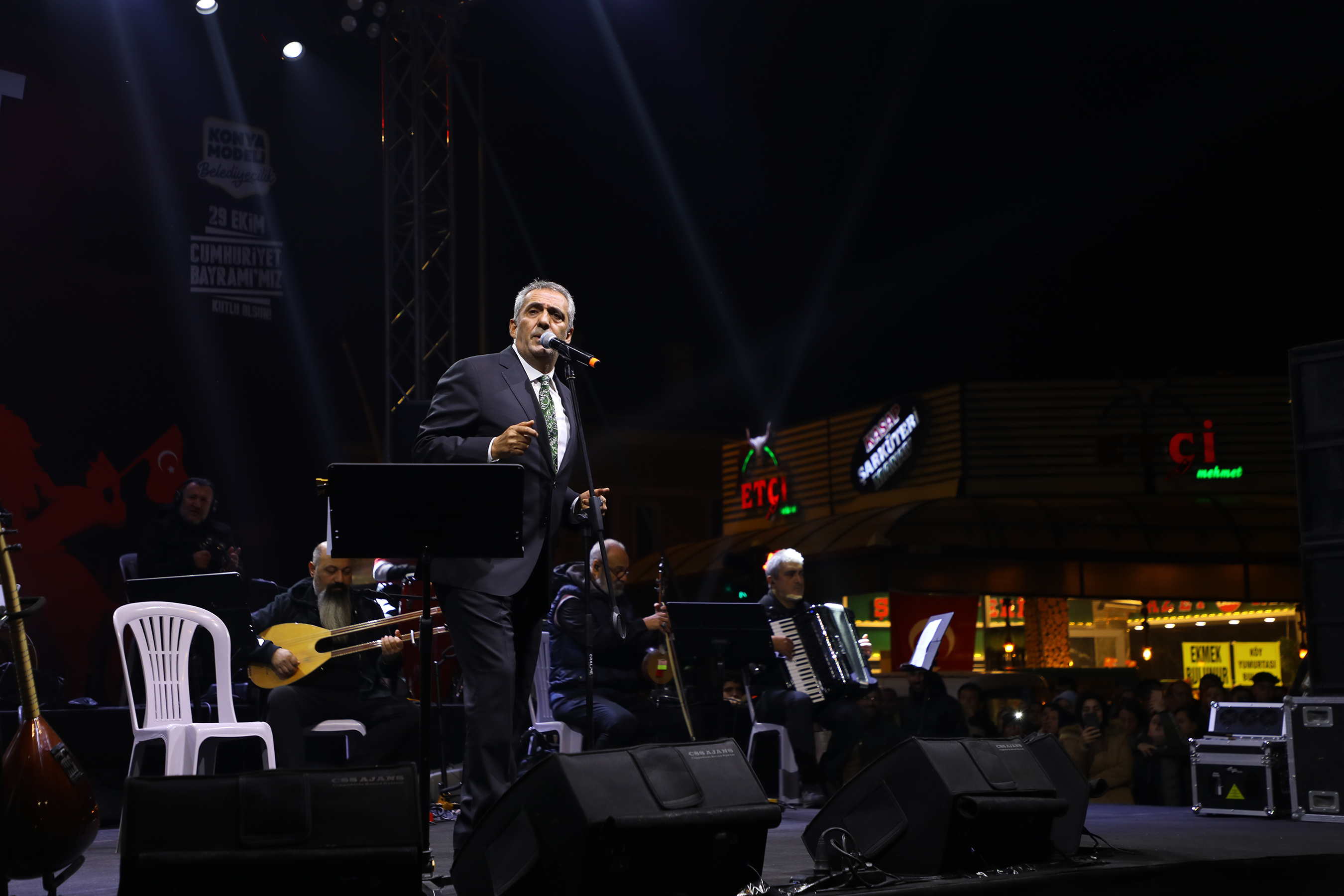 Konya Büyükşehir Akşehir ve Ereğli'de Cumhuriyet Konserleri Düzenledi 