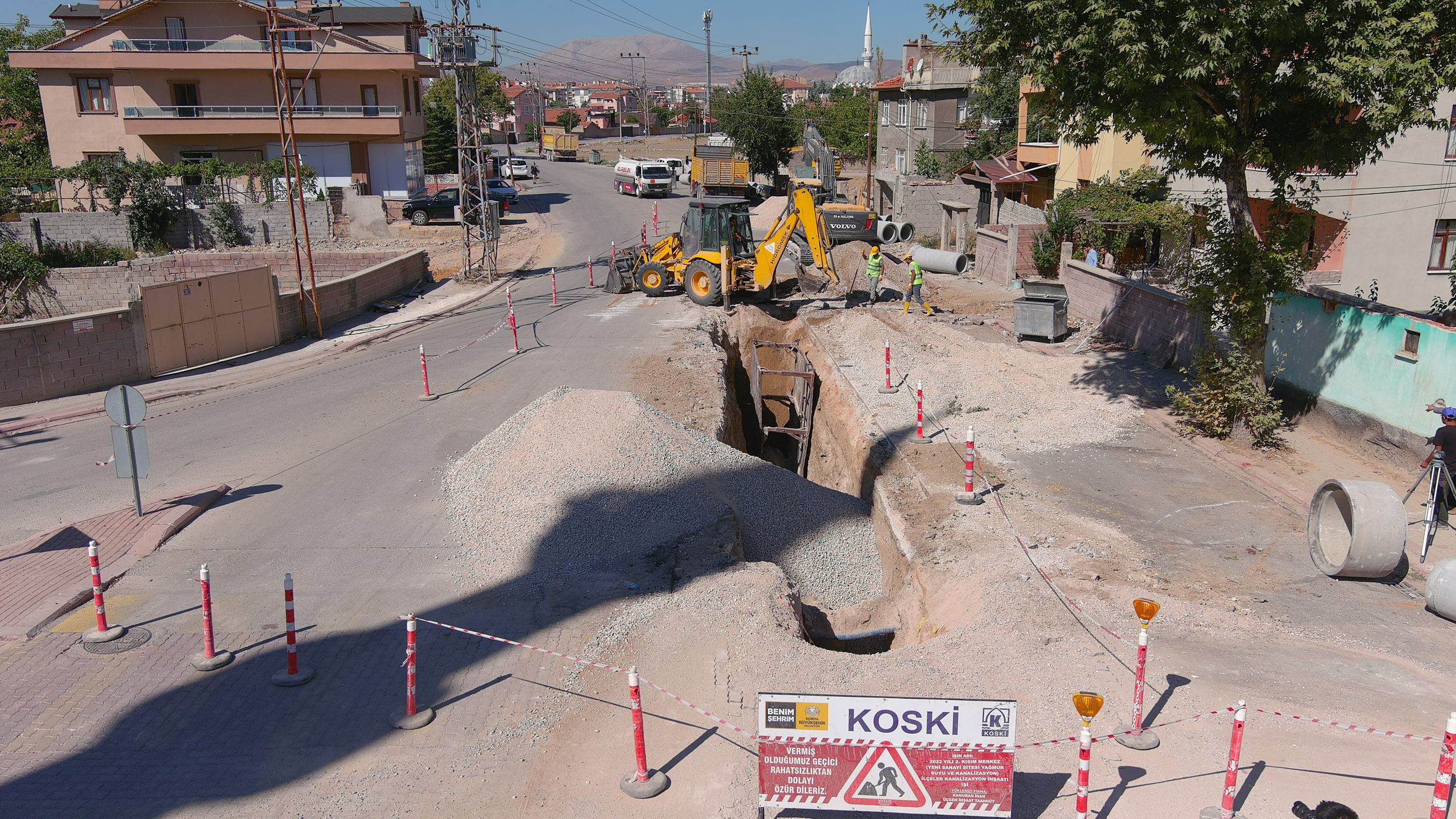 Konya Büyükşehir'in Merkez ve İlçelerde Altyapı Seferberliği Sürüyor 