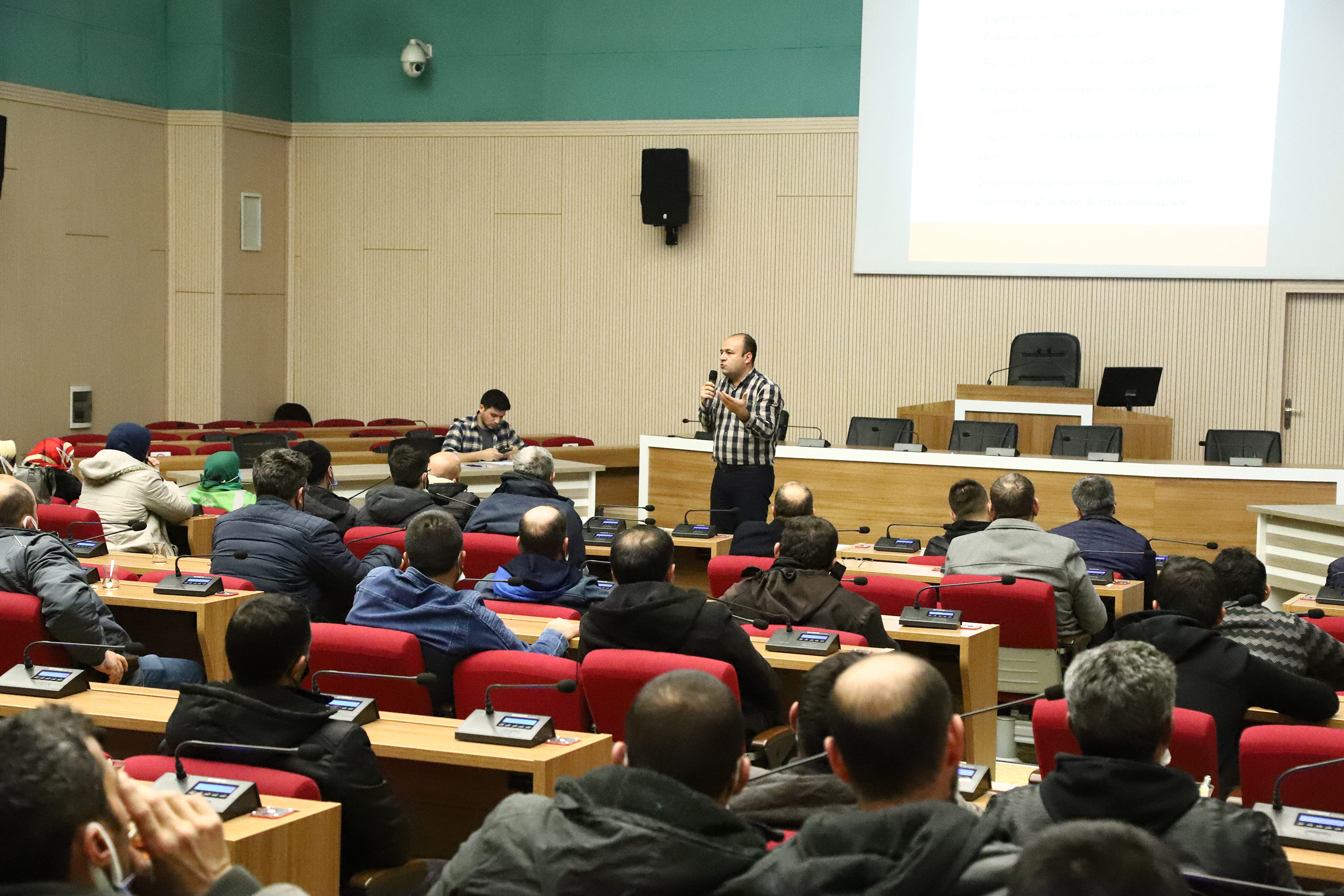 Büyükşehir'den Park ve Bahçeler Personeline Eğitim 