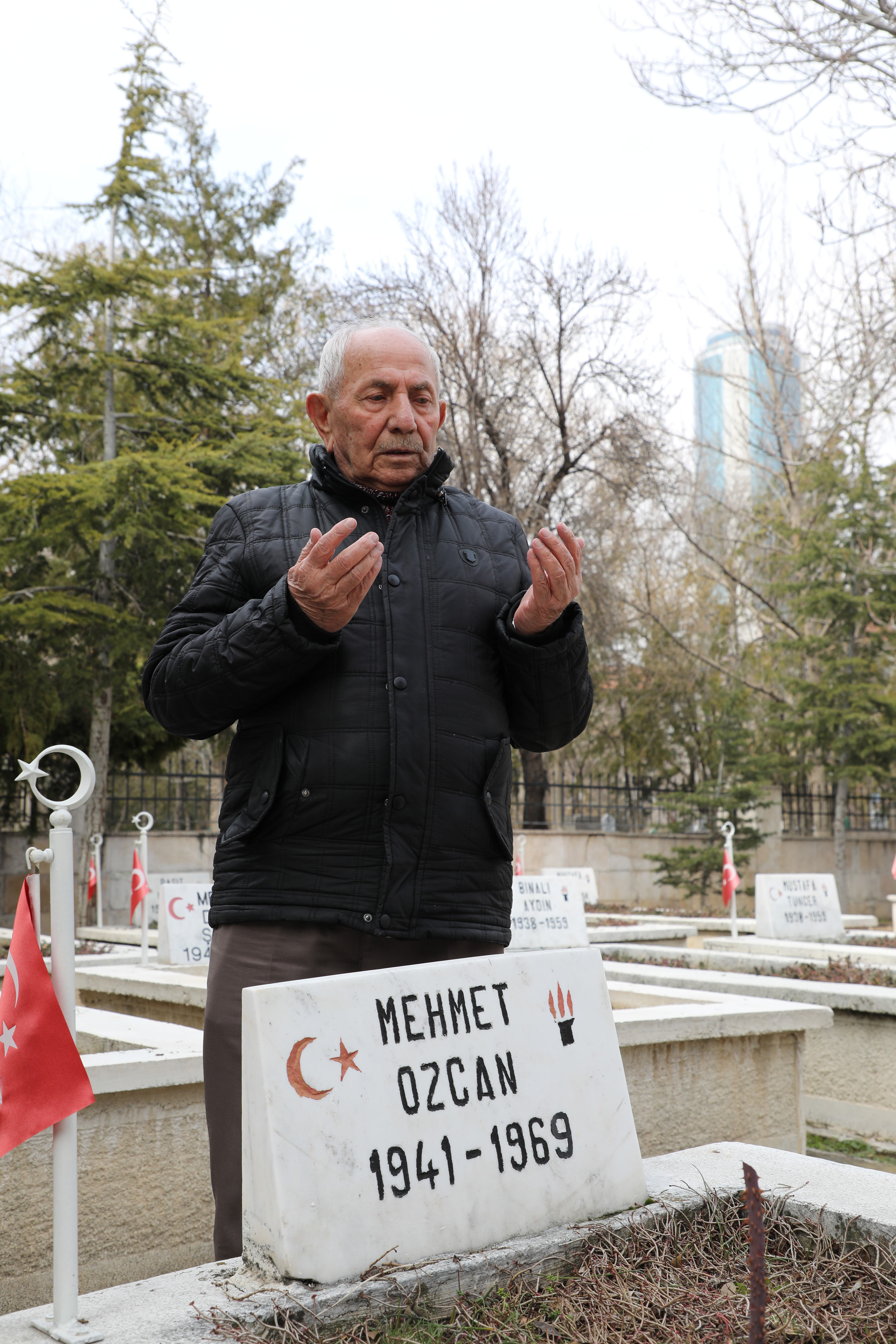 Şehitlerinin Mezarlarına Yarım Asır Sonra Kavuştular