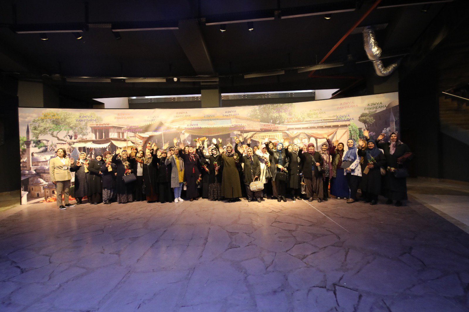 Konya Büyükşehir 15 Ekim'de Kadın Çiftçileri Unutmadı