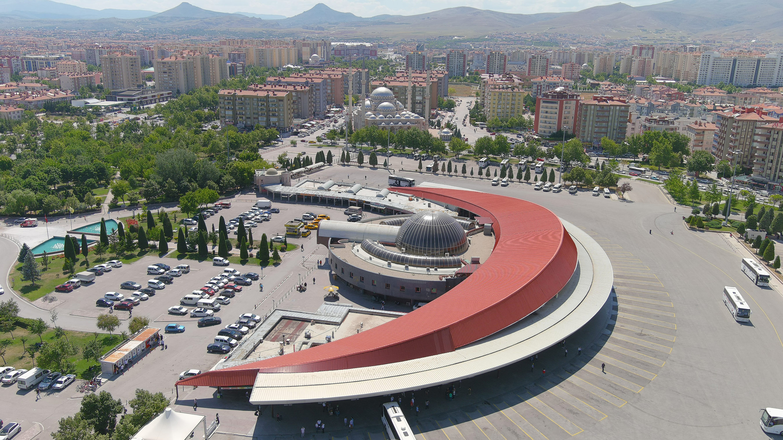 Konya Otogarı Aldığı TSE Belgeleriyle Türkiye'de Tek Oldu
