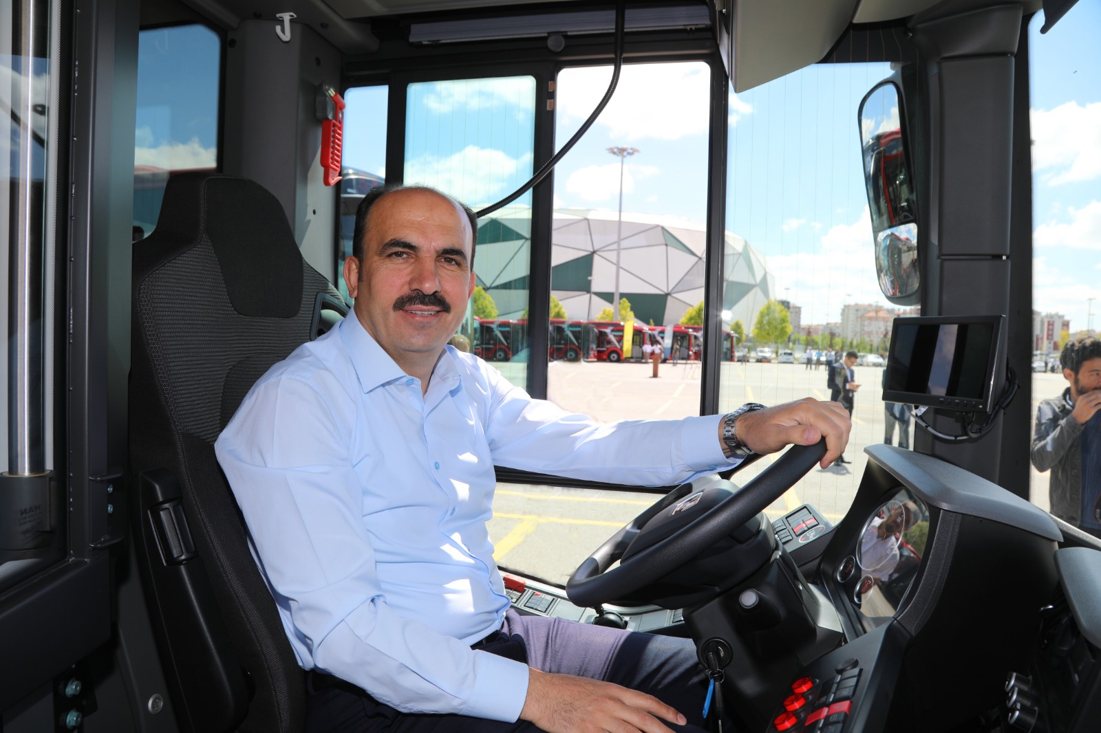 Başkan Altay: 'Türkiye'nin En Güzel Otobüslerini Şehrimize Kazandırdık'