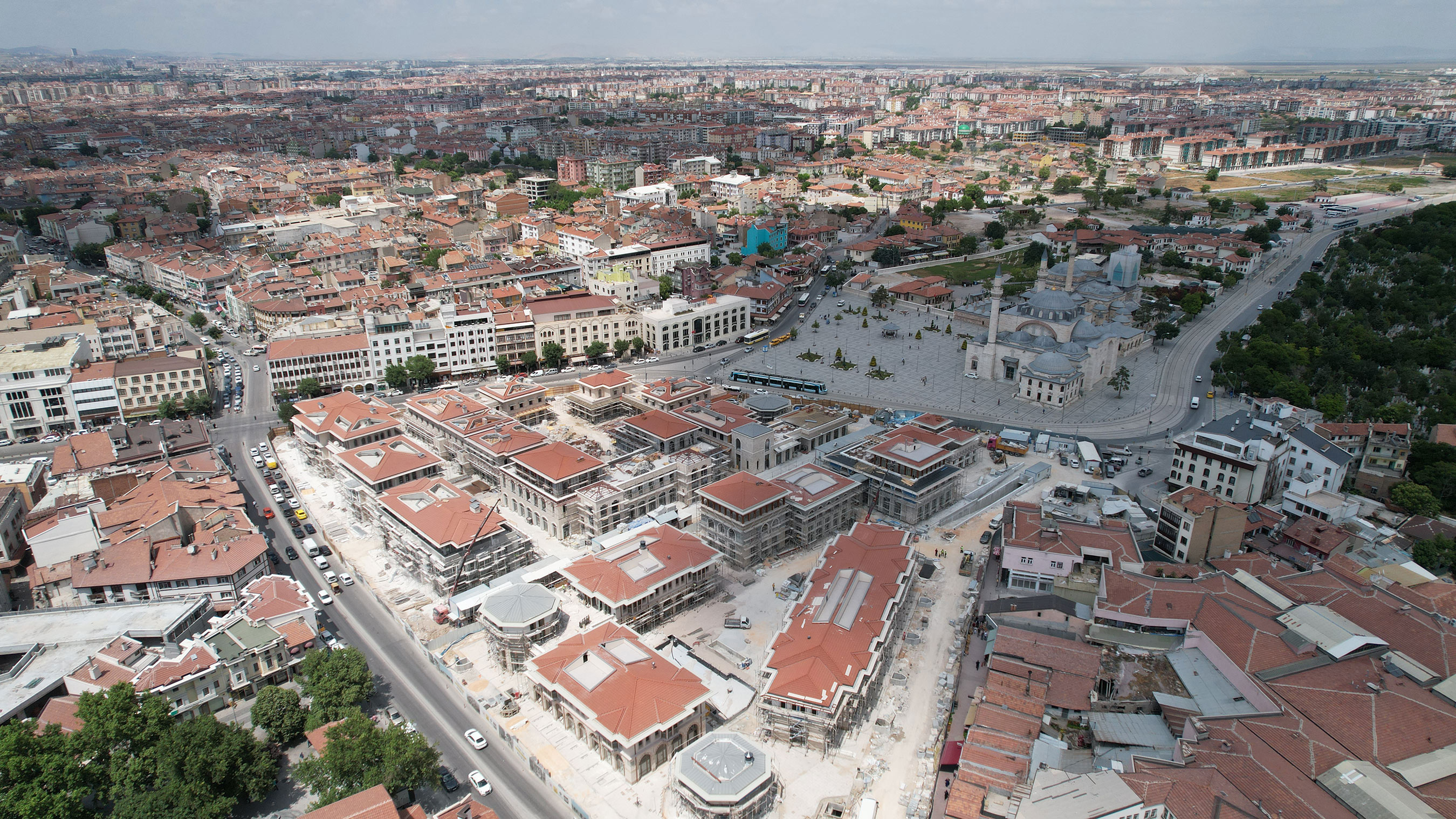 Mevlana Çarşısı ve Altın Çarşı'da Dönüşüm Tamamlanmak Üzere 