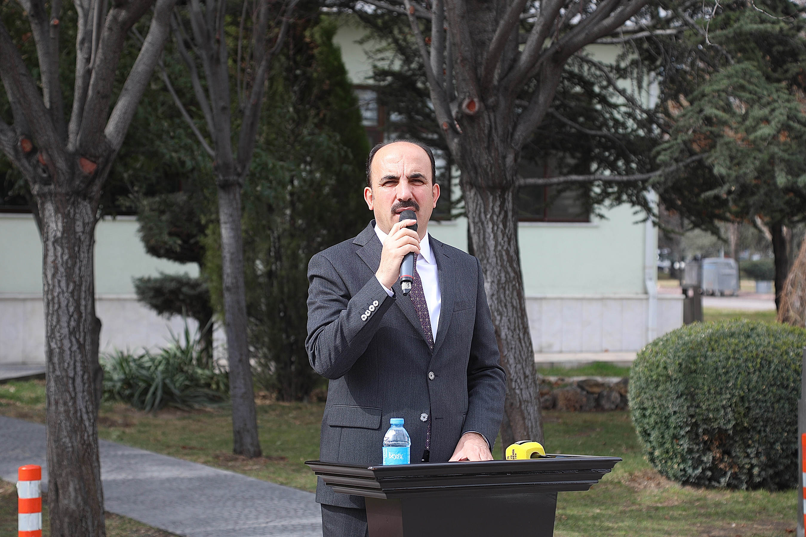 Başkan Altay Hatay'da Görev Yapan Personele Teşekkür Belgesi Takdim Etti