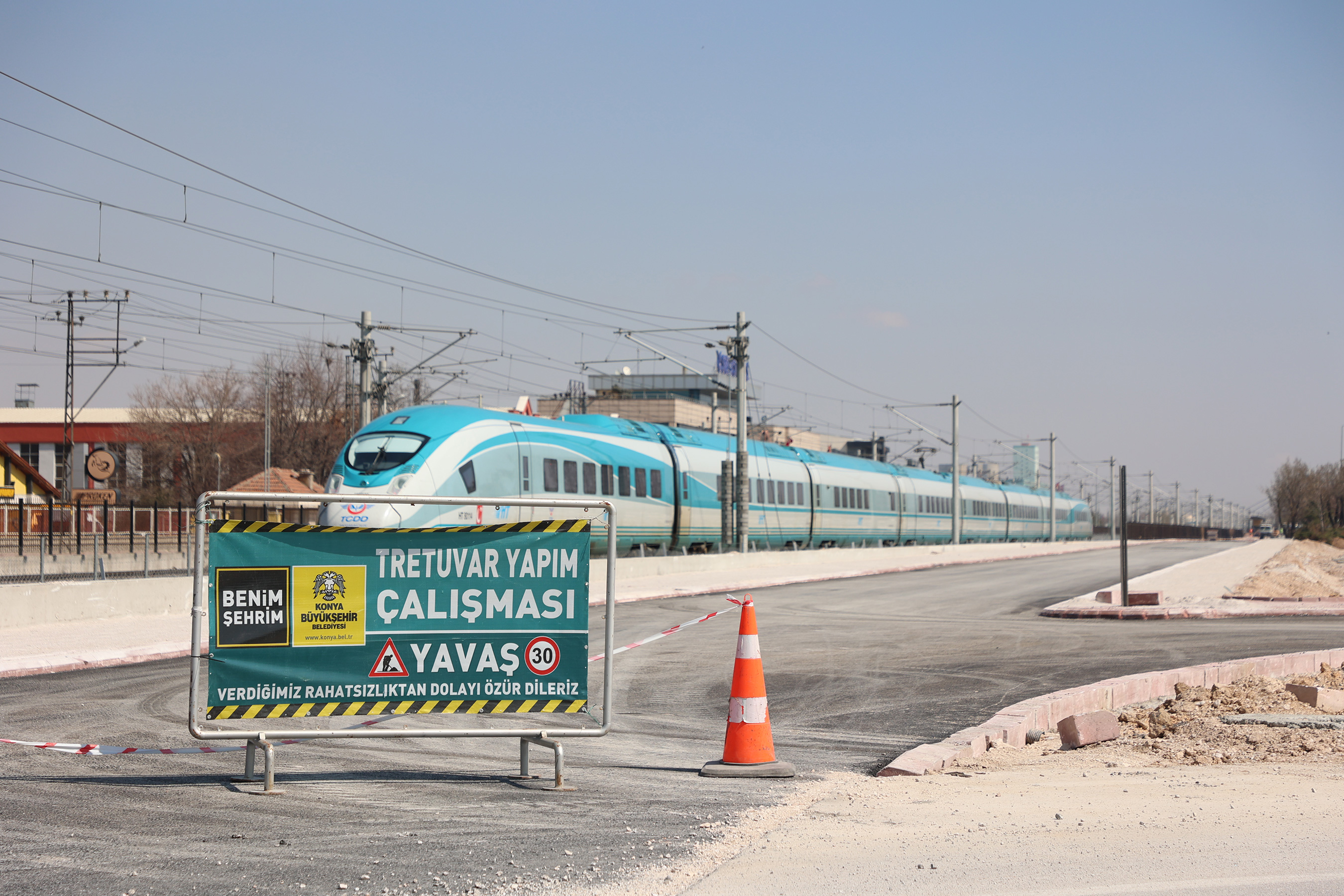 Konya Büyükşehir'den Demiryolu Caddesi'nde Trafiği Rahatlatacak Düzenlemeler