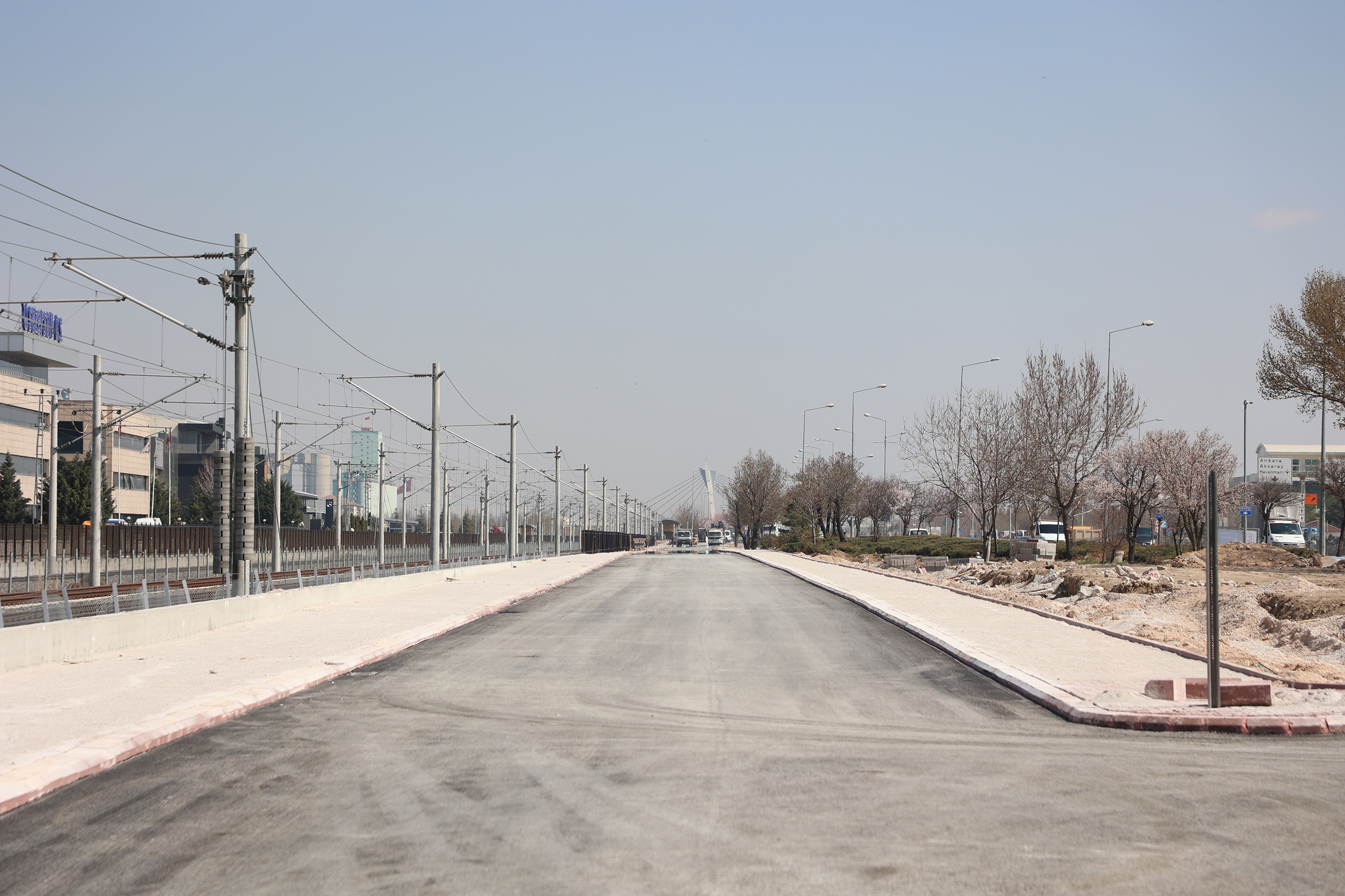 Konya Büyükşehir'den Demiryolu Caddesi'nde Trafiği Rahatlatacak Düzenlemeler