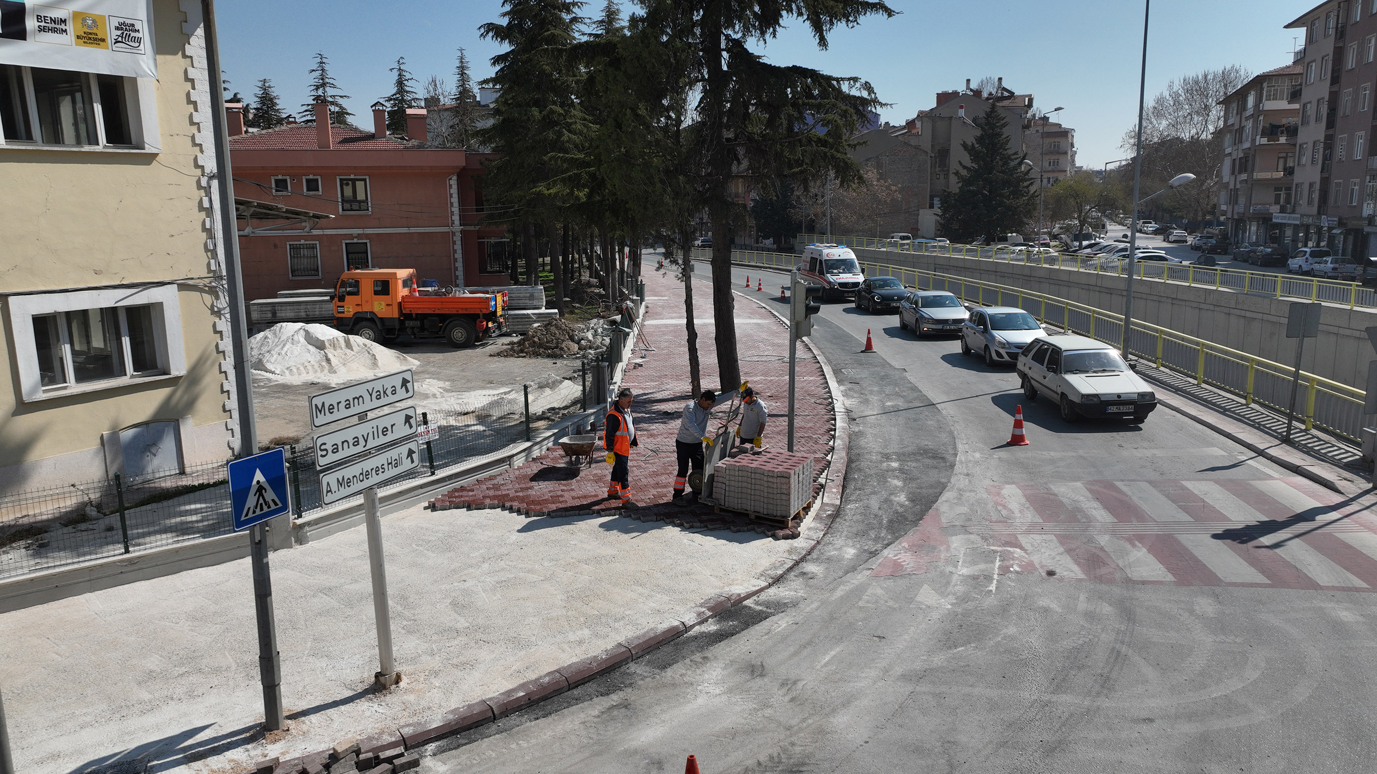 Konya Büyükşehir'den Demiryolu Caddesi'nde Trafiği Rahatlatacak Düzenlemeler