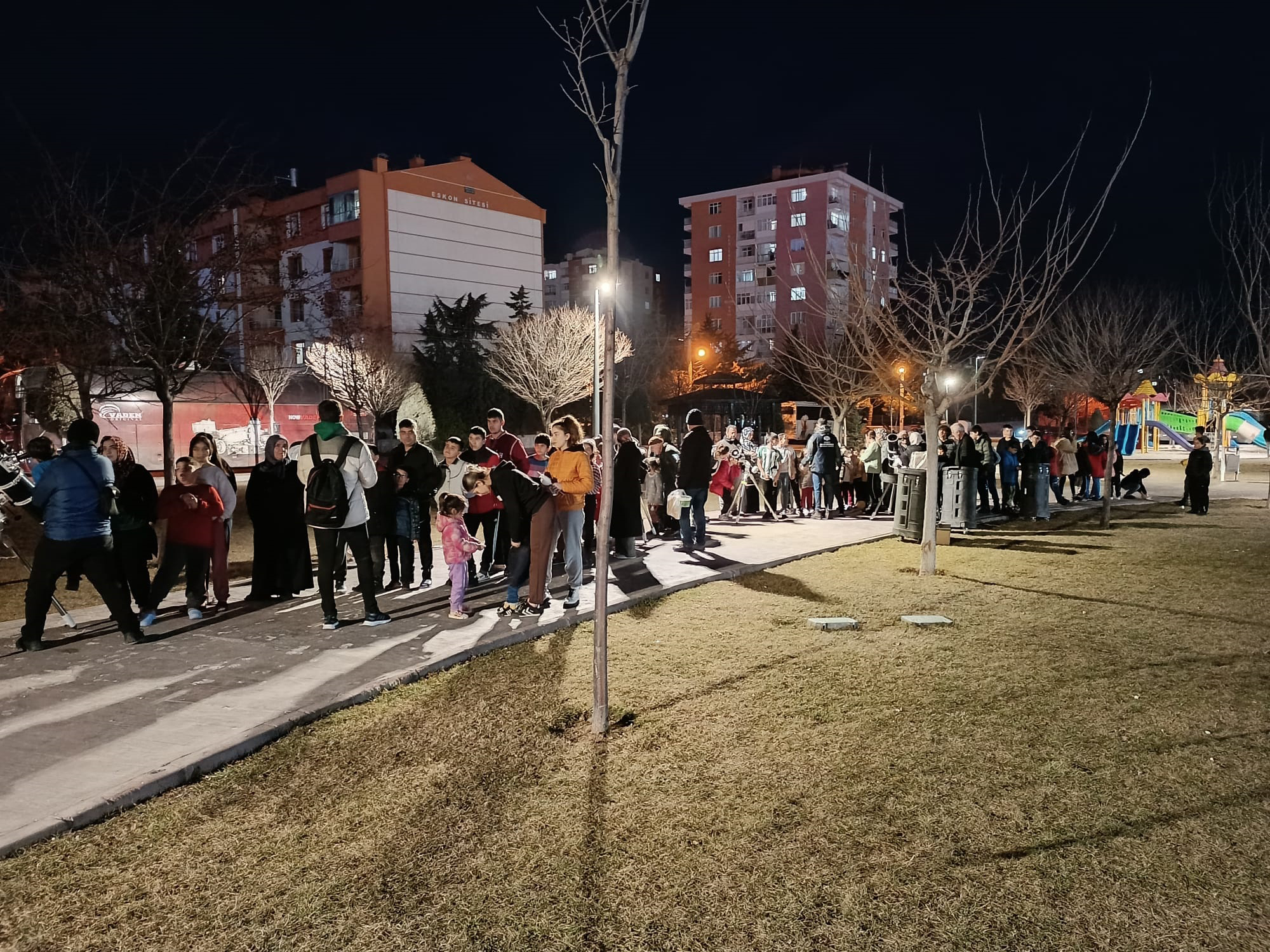 Konya Bilim Merkezi Konya'daki Depremzede Çocuklara Bilimle Moral Veriyor