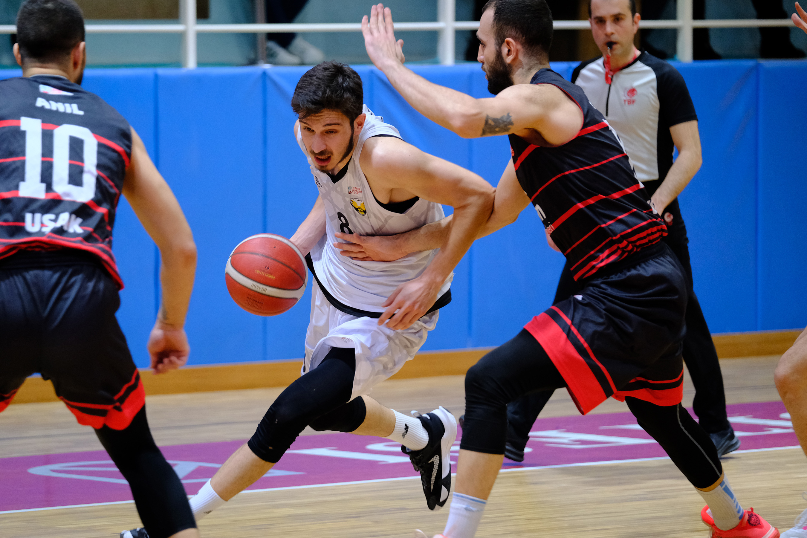 Büyükşehir Belediyespor Konya'nın Adını Zirveye Taşıyor