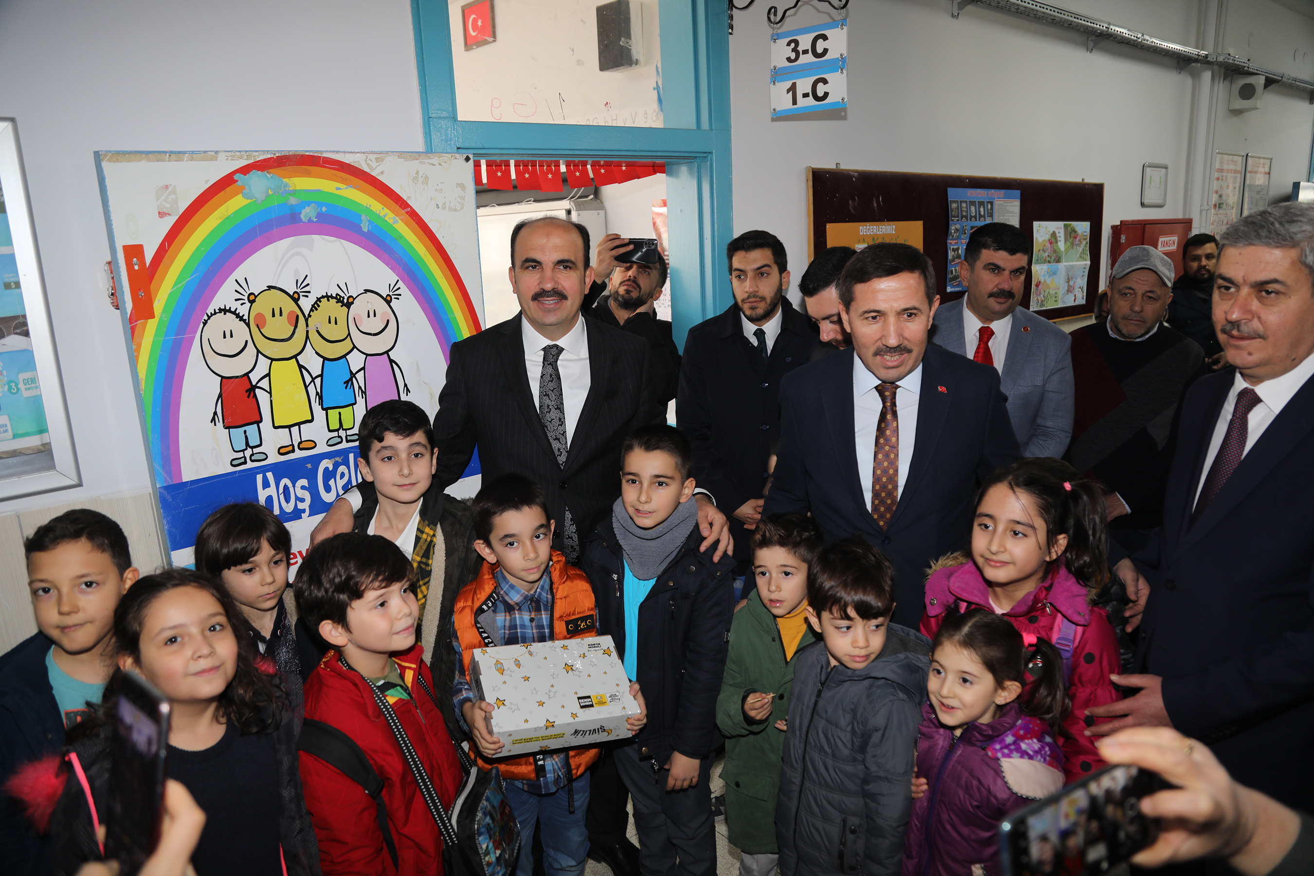 Başkan Altay: '200 Bin Çocuğumuza Karneleri İle Birlikte Şivlilik Hediyemizi Ulaştırdık'