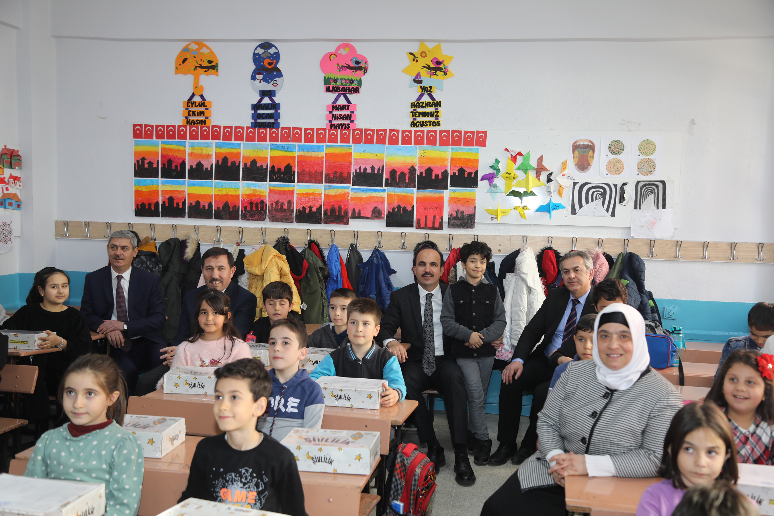 Başkan Altay: '200 Bin Çocuğumuza Karneleri İle Birlikte Şivlilik Hediyemizi Ulaştırdık'