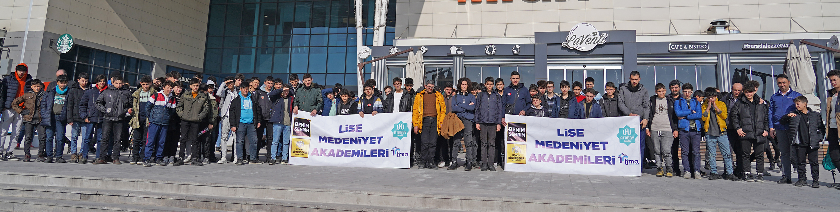 Lise Medeniyet Akademisi Gençleri Aileleriyle Sinemada Buluştu