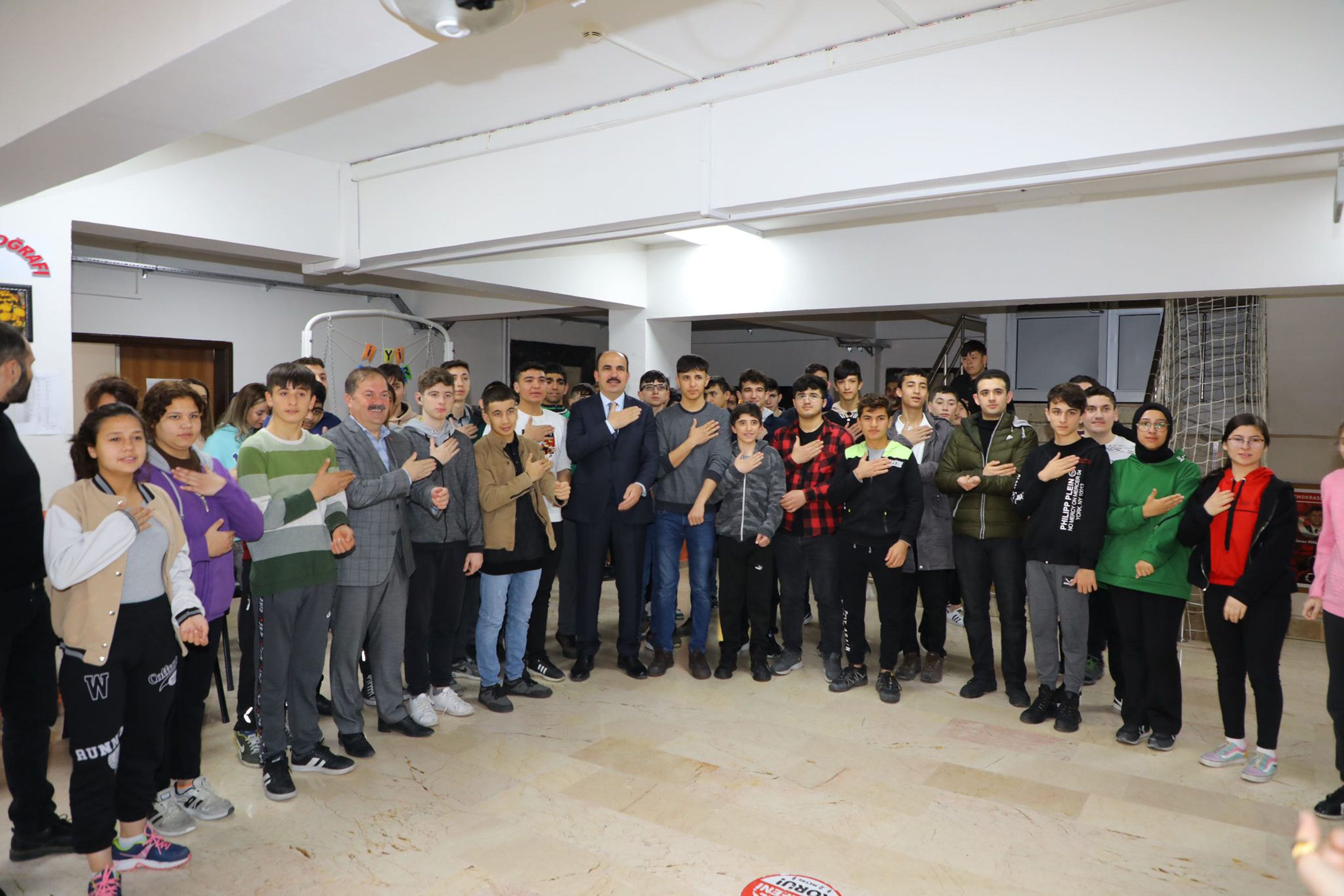 Başkan Altay Tarihi Konya Lisesi Konferans ve Spor Salonu İnşaatını İnceledi