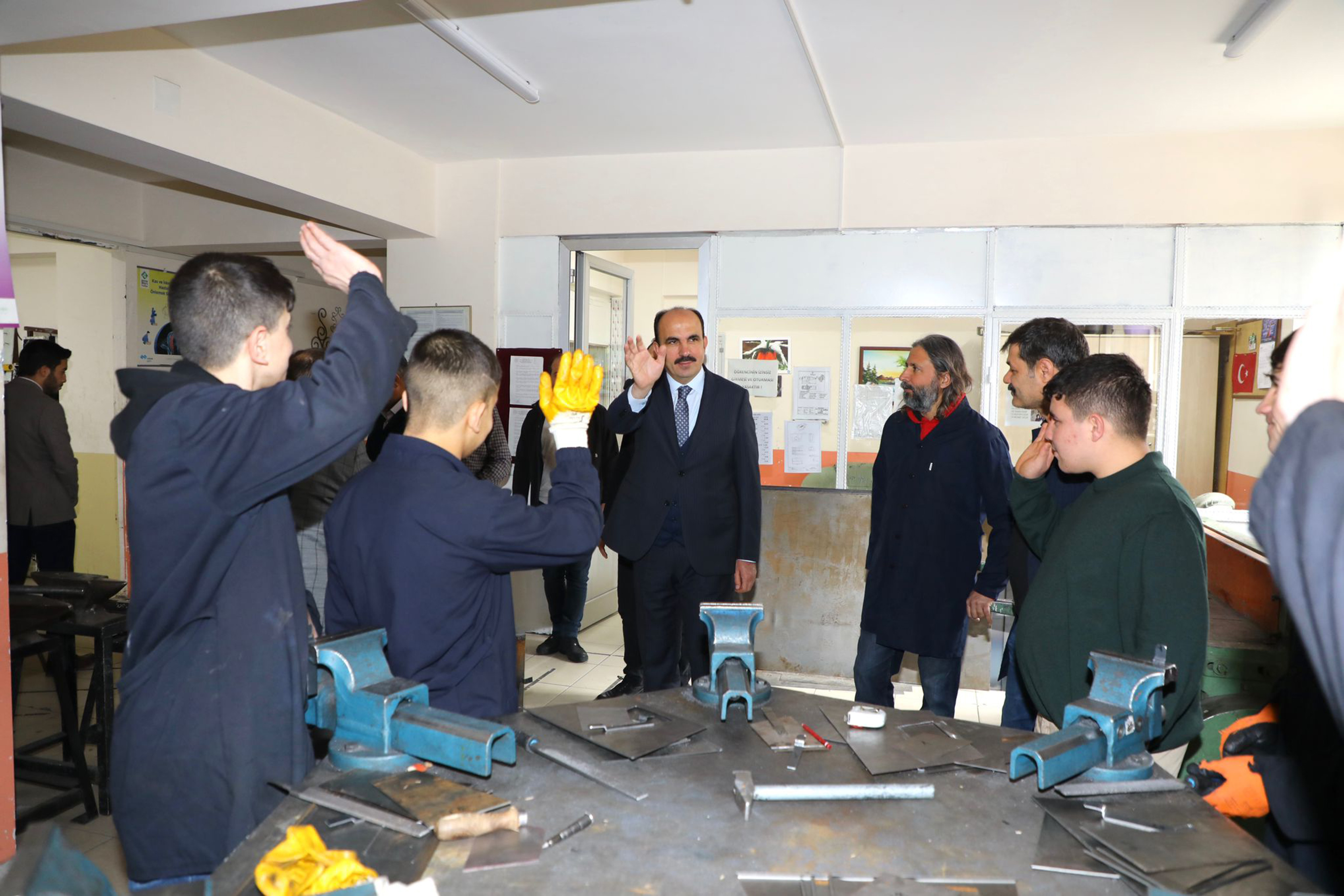 Başkan Altay Tarihi Konya Lisesi Konferans ve Spor Salonu İnşaatını İnceledi