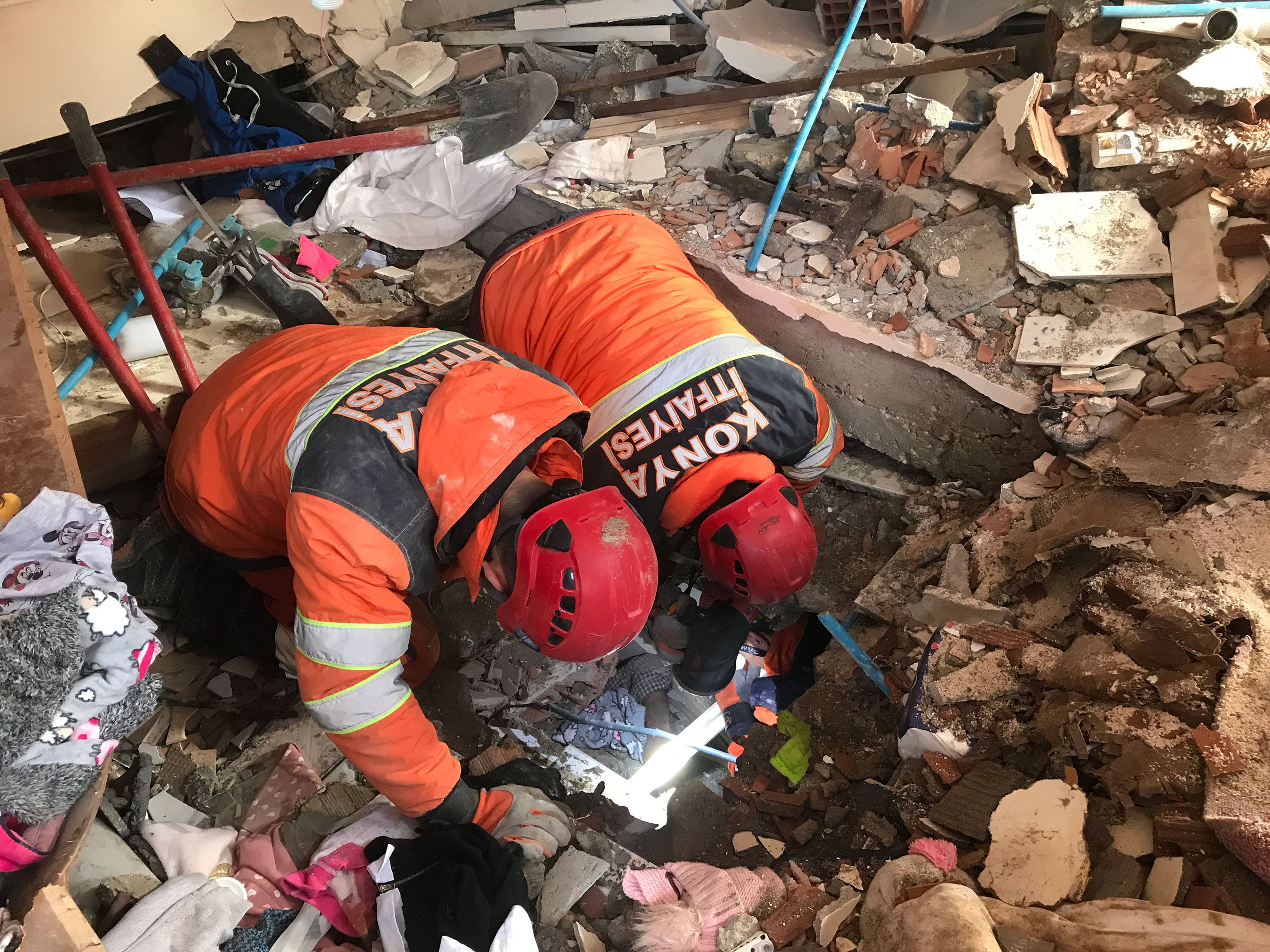 Konya Büyükşehir Tüm İmkanlarıyla Deprem Bölgesinde 