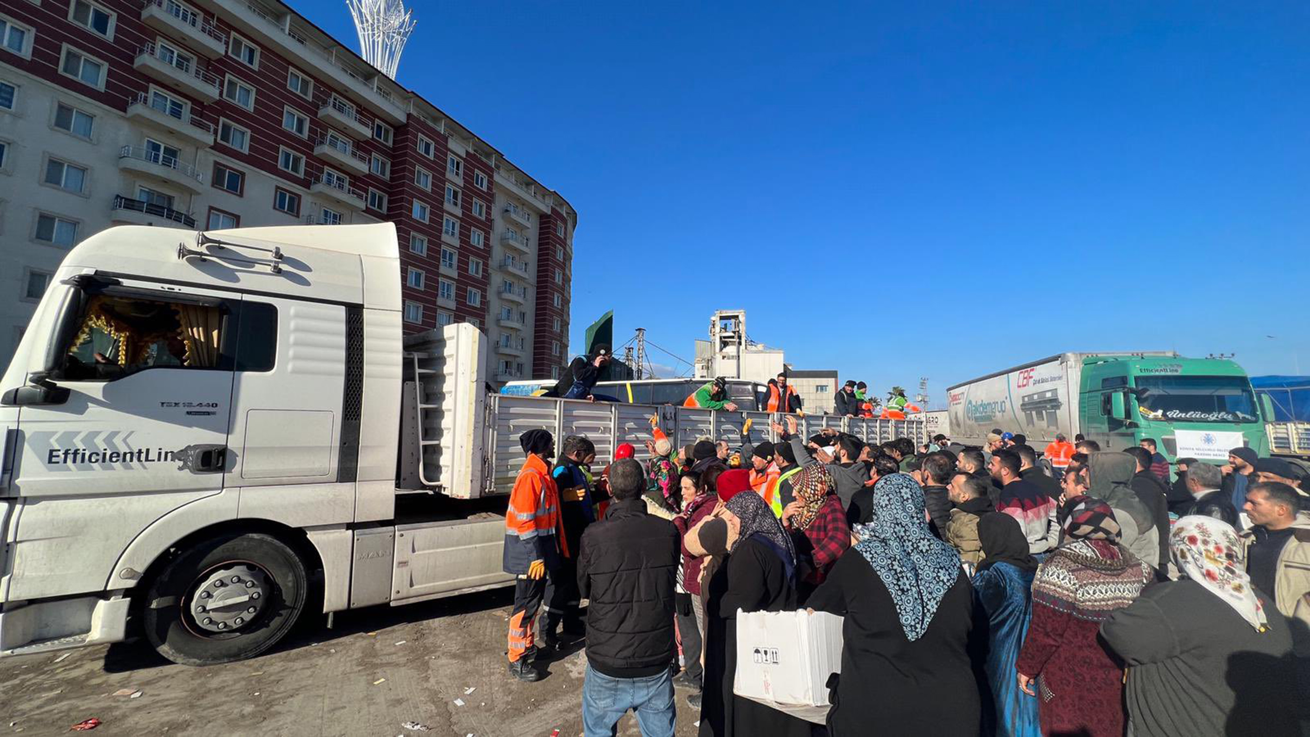 Konya Büyükşehir Tüm İmkanlarıyla Deprem Bölgesinde 