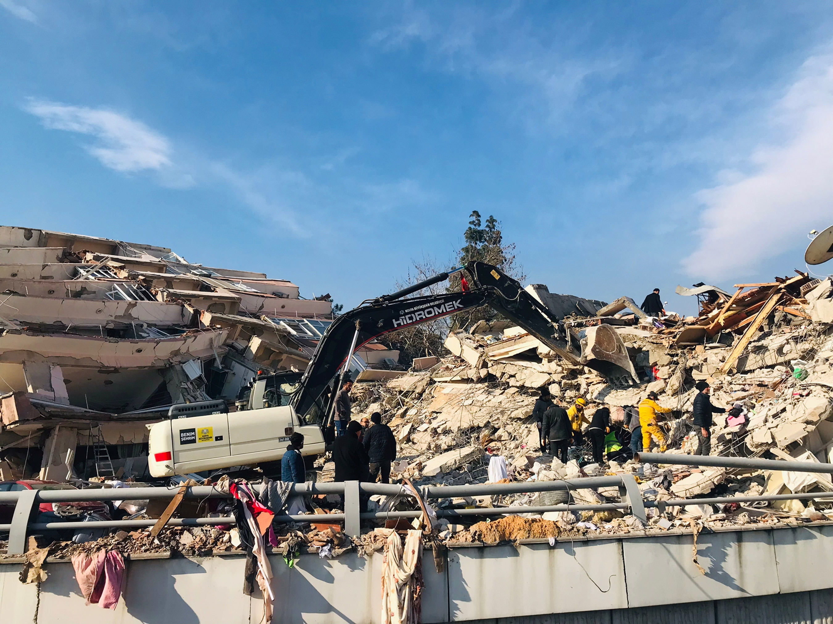 Konya'nın Kalbi Deprem Bölgesinde Atıyor