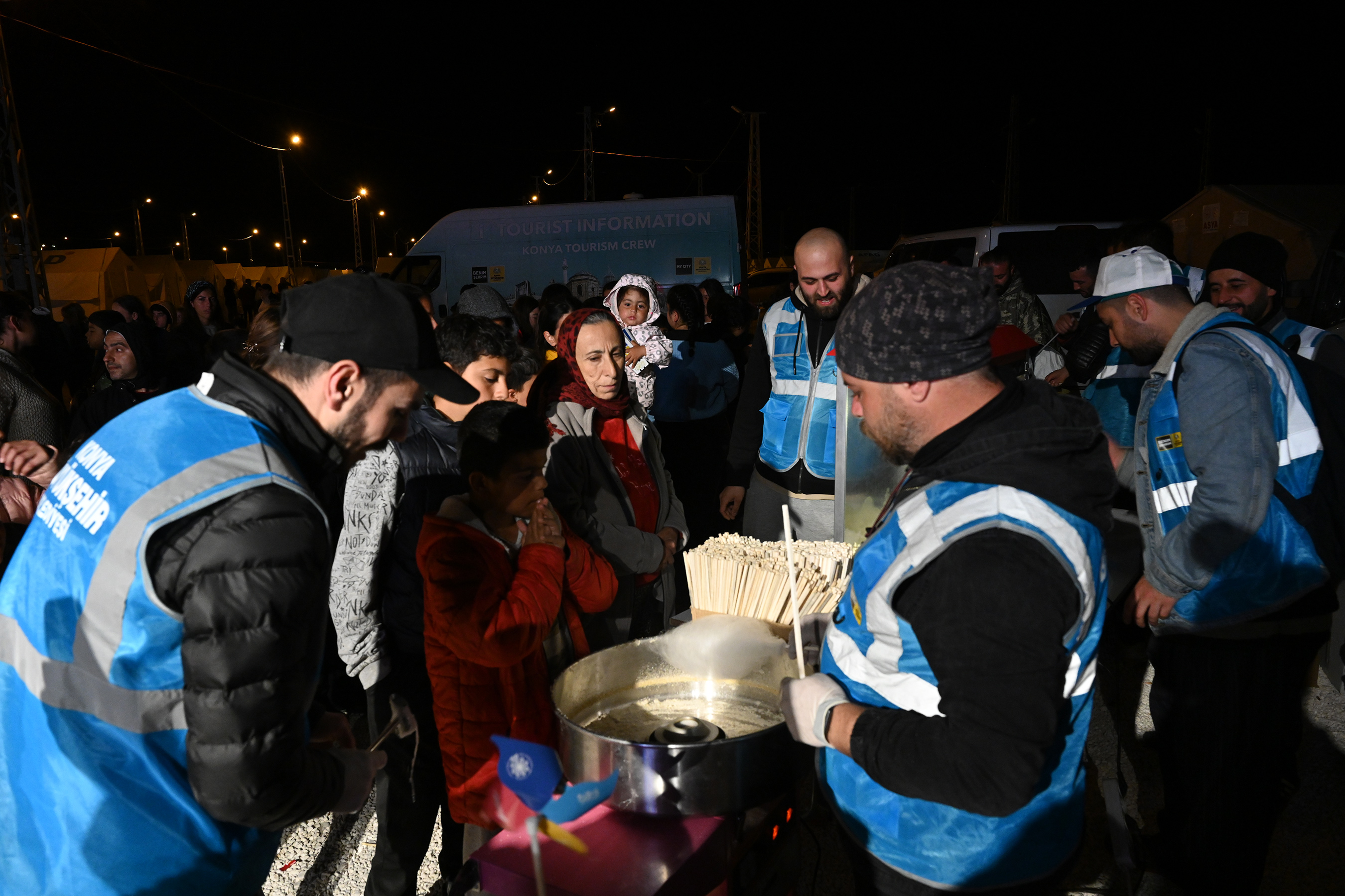Konya Büyükşehir Hatay'da Ramazan Etkinliklerini Sürdürüyor
