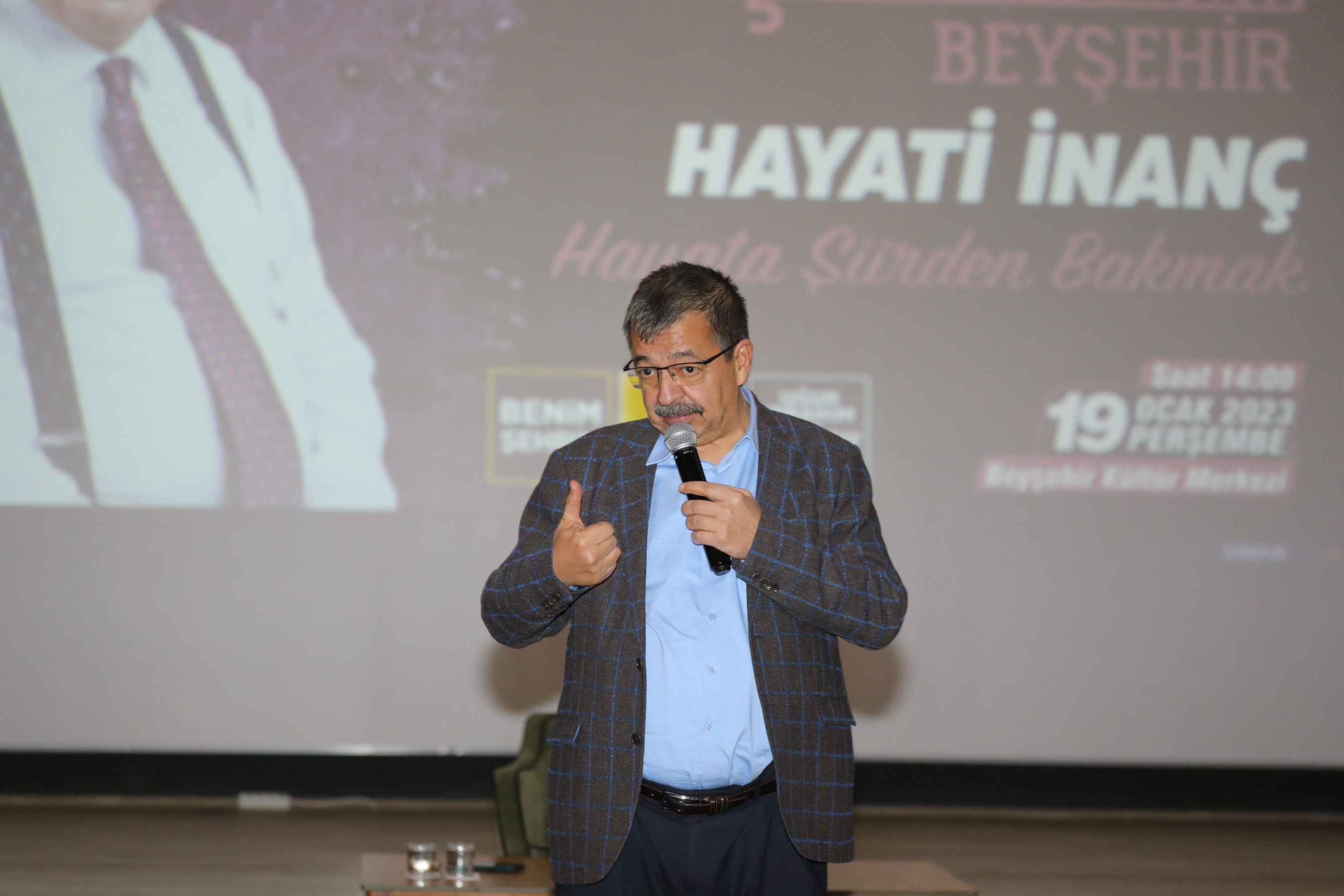 Dursun Ali Erzincanlı ve Hayati İnanç İlçe Şehir Konferanslarına Konuk Oldu