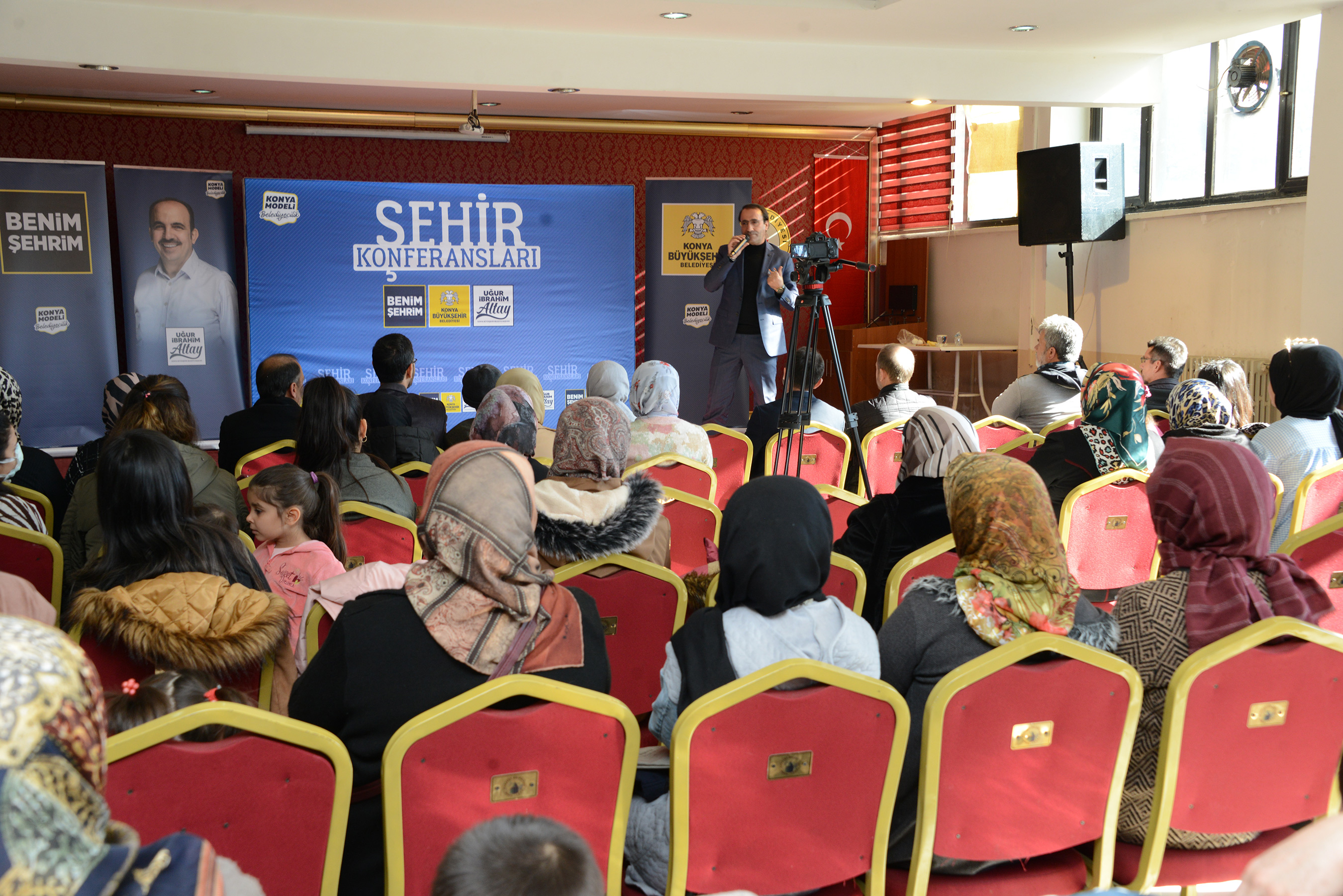 Konya Büyükşehir İlçe Şehir Konferanslarıyla Kültür Hayatını Canlandırıyor