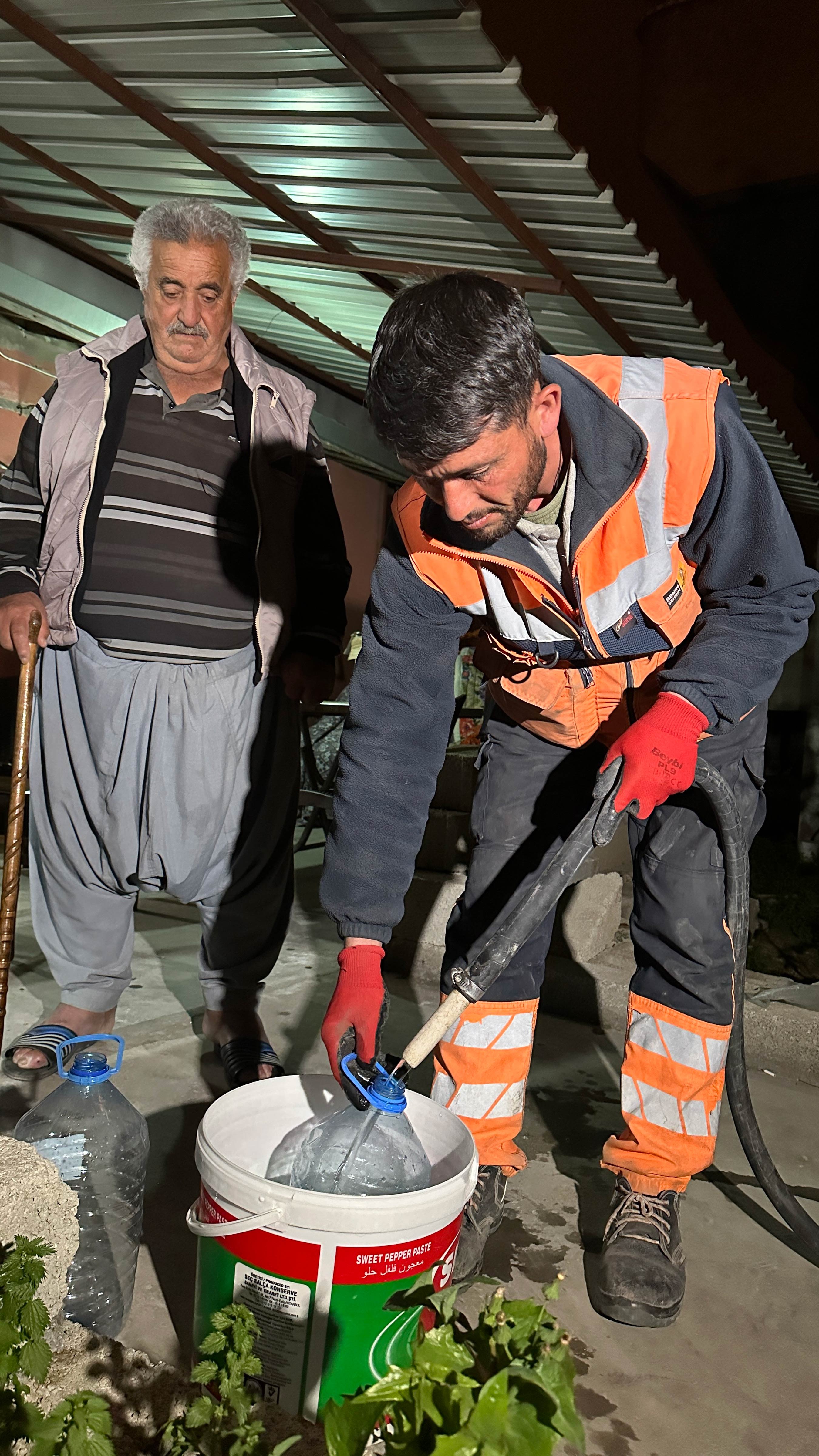 Konya Büyükşehir Hatay'da Depremzedelere Su Hizmetini Ramazan'da da Sürdürüyor