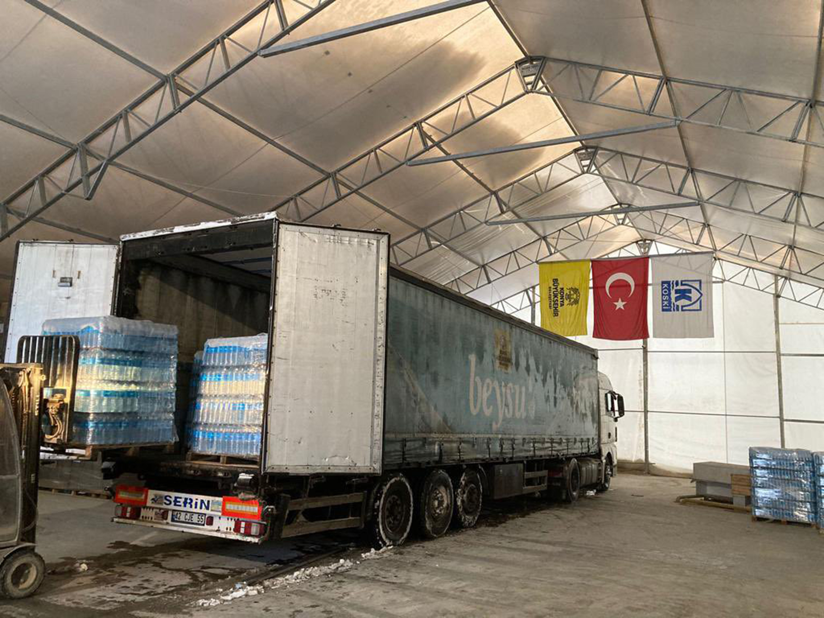 Konya Büyükşehir Hatay'da Su ve Kanalizasyon Şebekesini Ayağa Kaldırmak İçin Çalışıyor