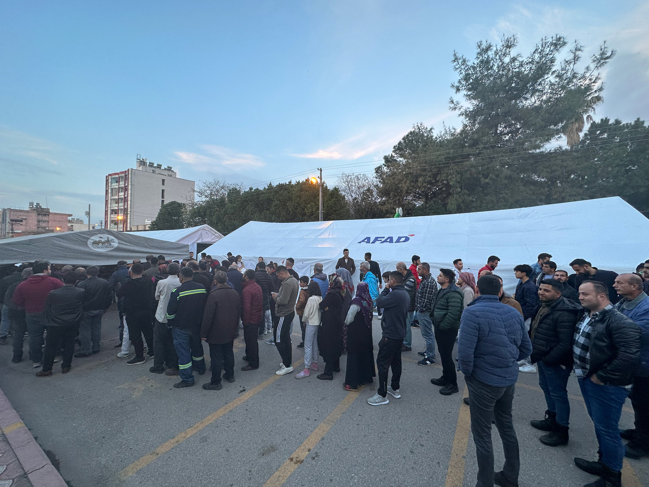 Konya Çadırında Hataylı Depremzedeler İlk İftar Bereketini Yaşadı