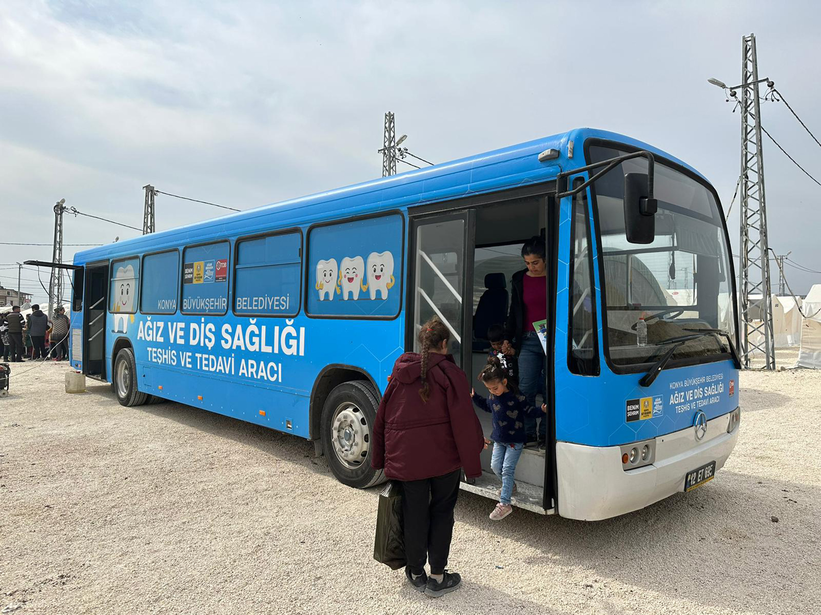 Konya Mobil Diş Aracı Hatay'da Hizmet Vermeye Başladı