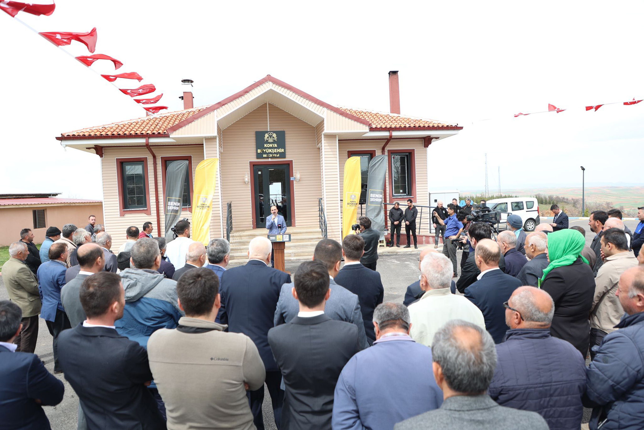 Başkan Altay: 'Doğanhisar Gölcük Mesire Alanı ve Dağ Restoranı Hayırlı Olsun'