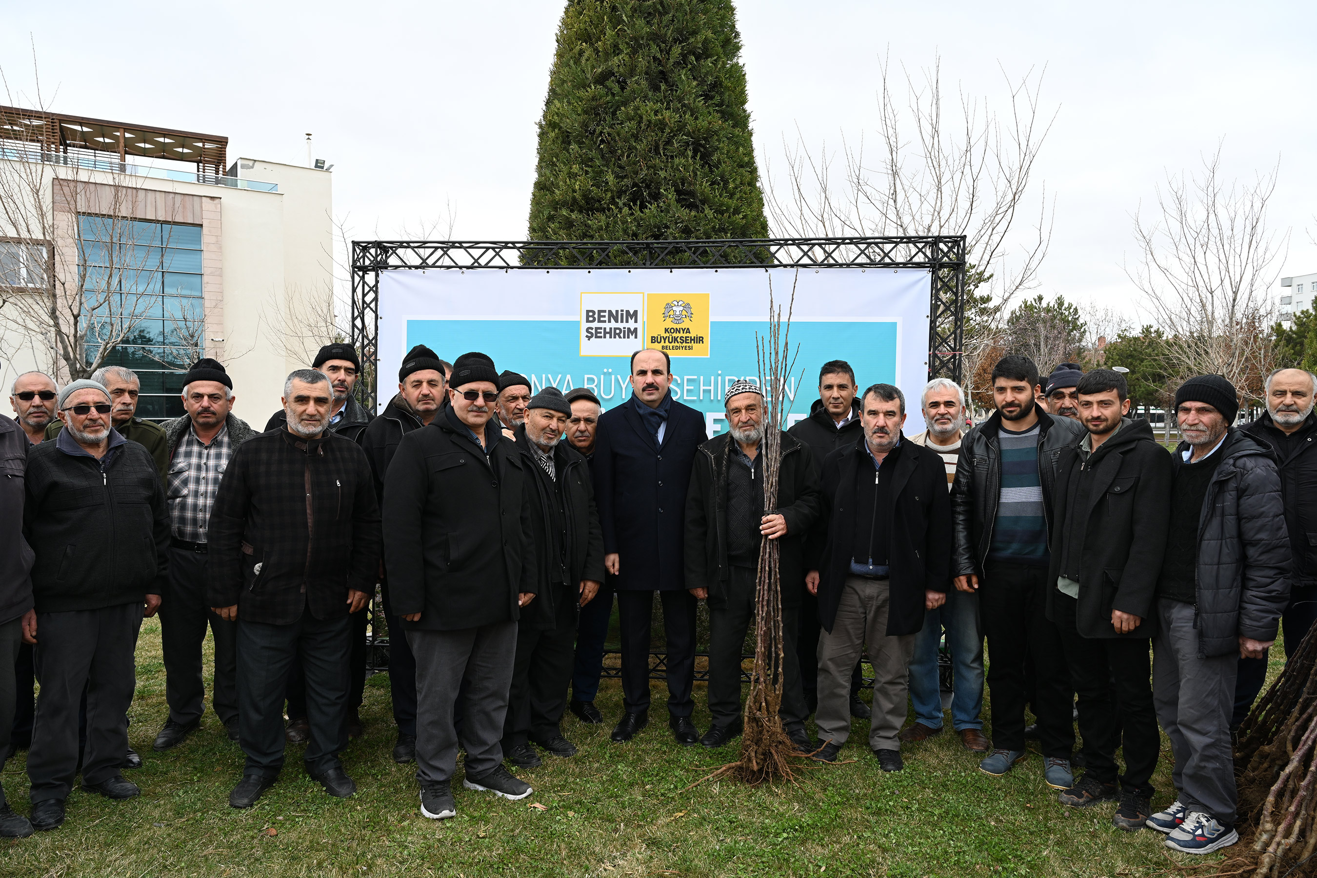 Başkan Altay: 'Bu Yıl 115 Bin Fidanı Çiftçilerimizle Buluşturacağız'