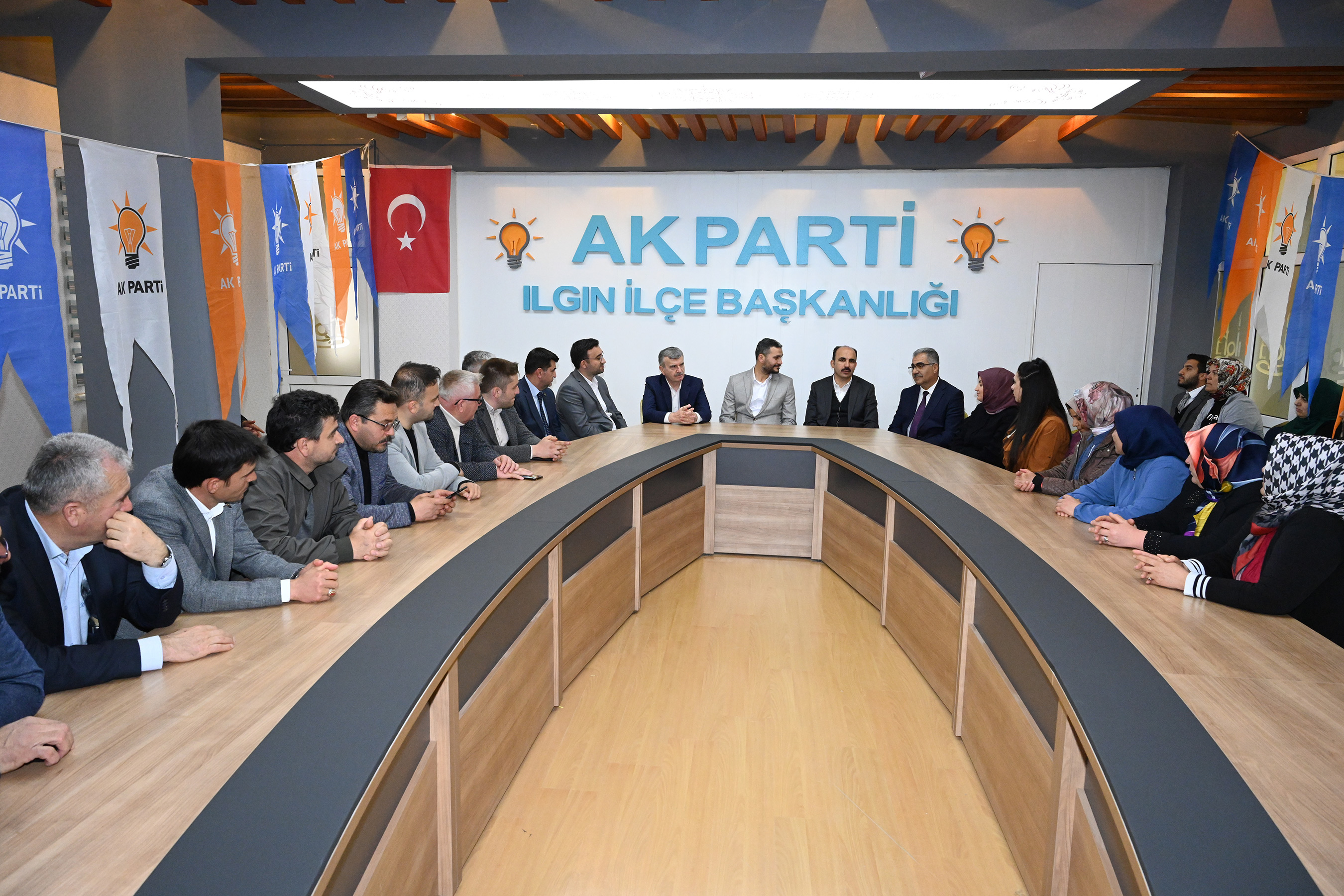 Başkan Altay: 'Büyük ve Güçlü Bir Türkiye İçin Gece Gündüz Çalışıyoruz'