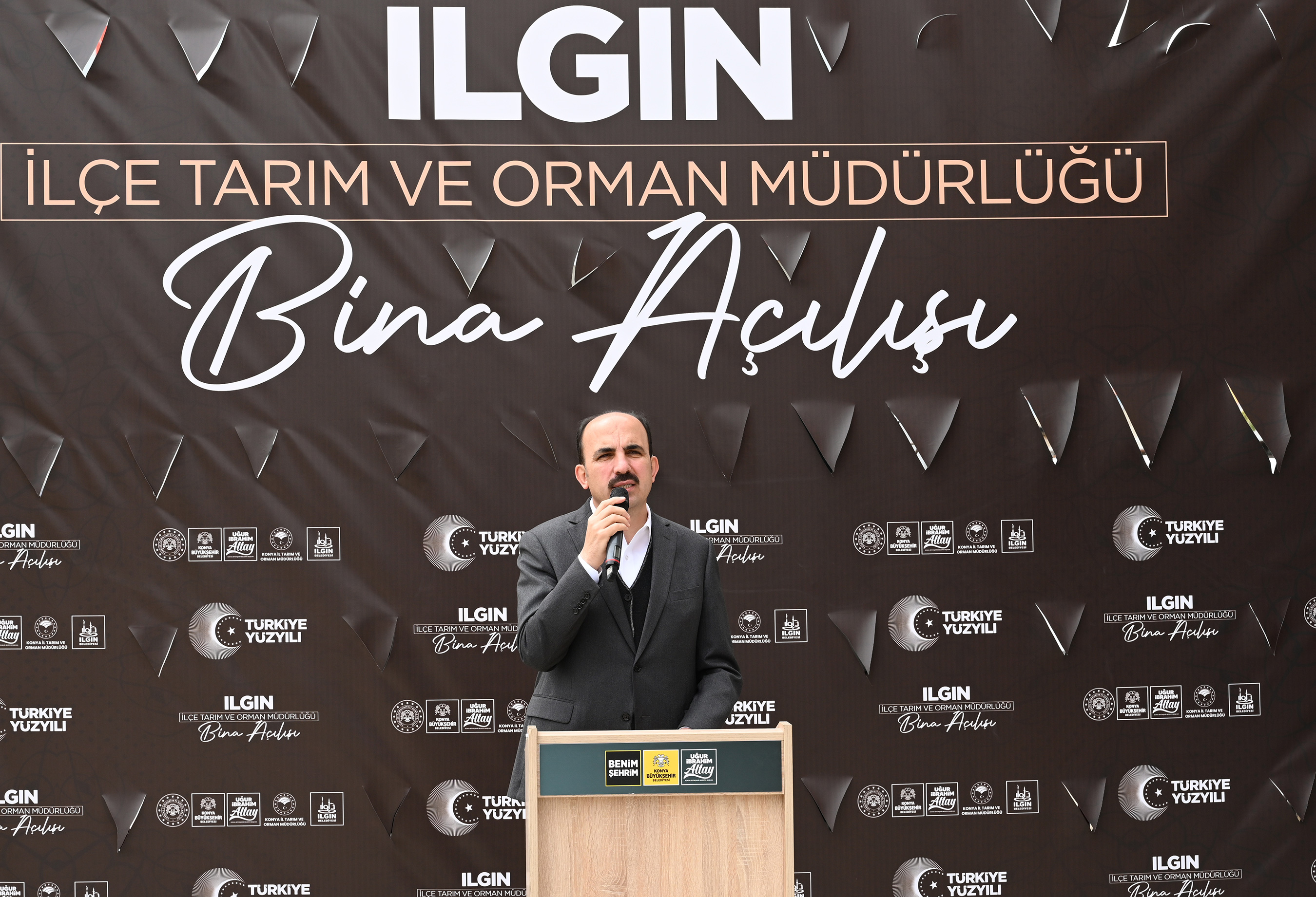 Başkan Altay: 'Büyük ve Güçlü Bir Türkiye İçin Gece Gündüz Çalışıyoruz'