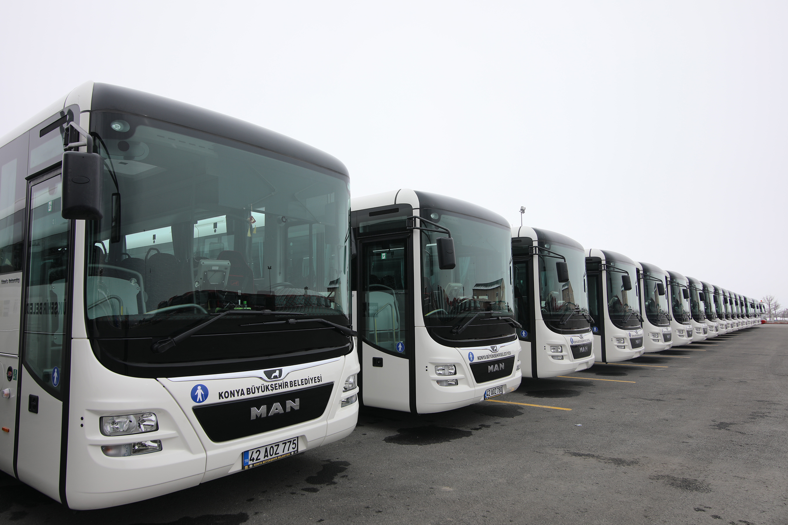 Konya Büyükşehir Otobüs Filosu 20 Yeni Otobüsle Daha Güçlendi 