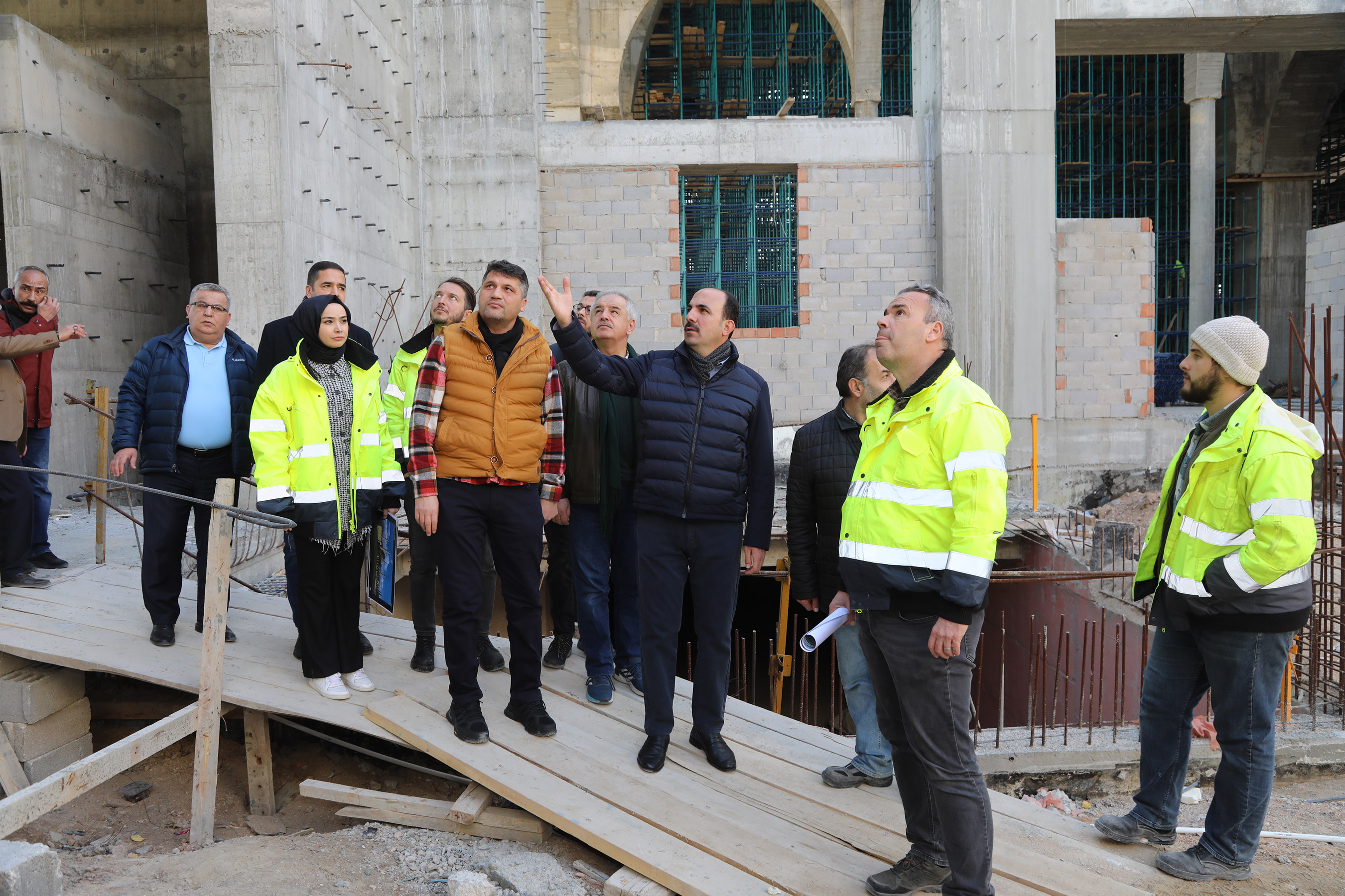 Başkan Altay Millet Bahçesi Ulu Camii İnşaatını İnceledi