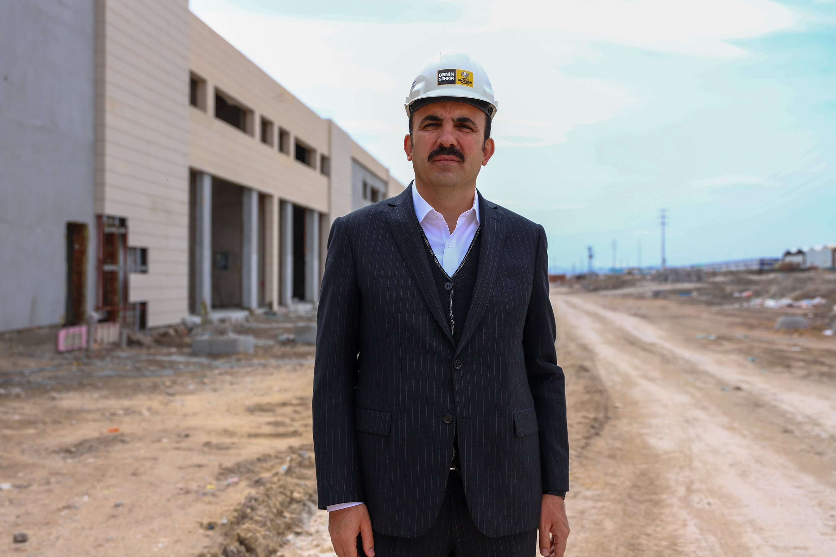 2.690 Dükkan ve 134 Ticari Alanla Adeta Bir Şehir İnşa Ediliyor