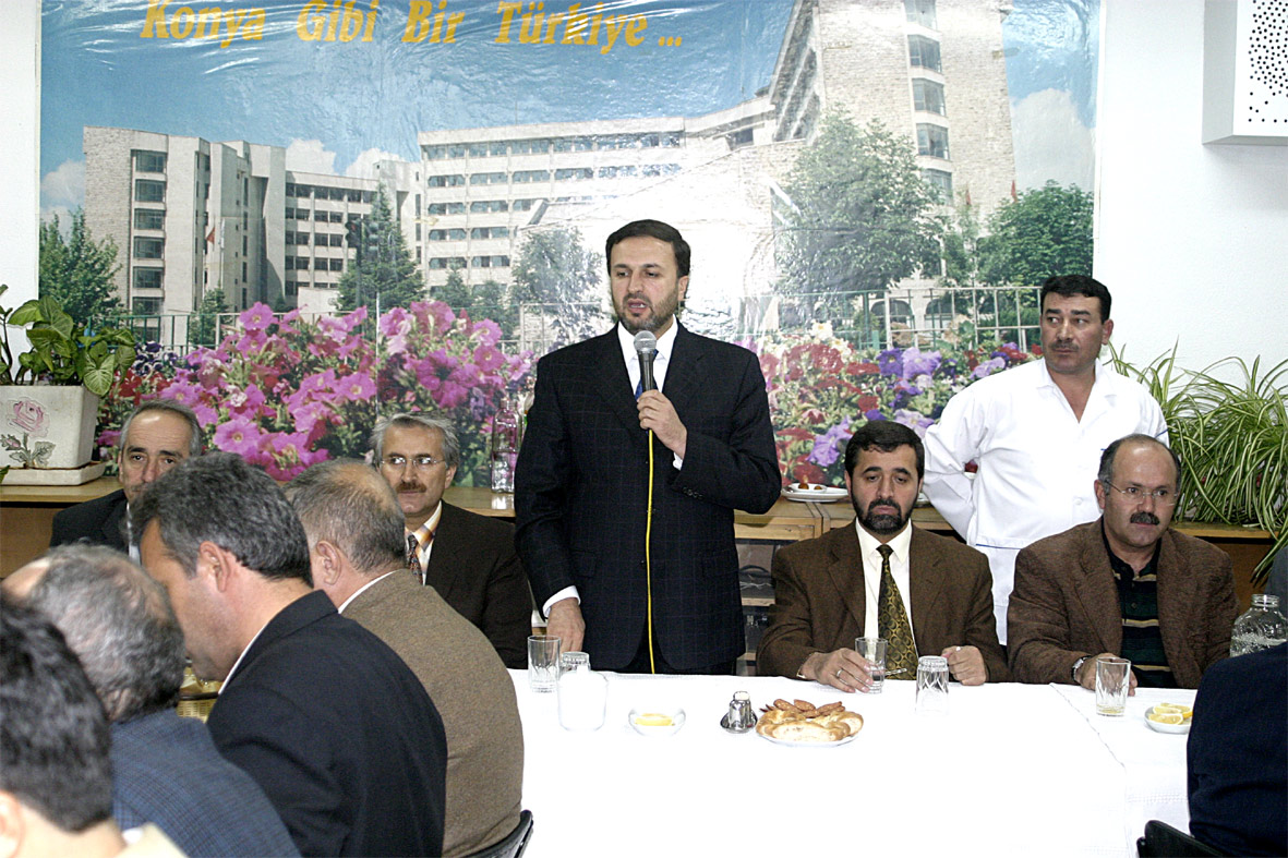 Çalışanlarla İftar Yemeği
